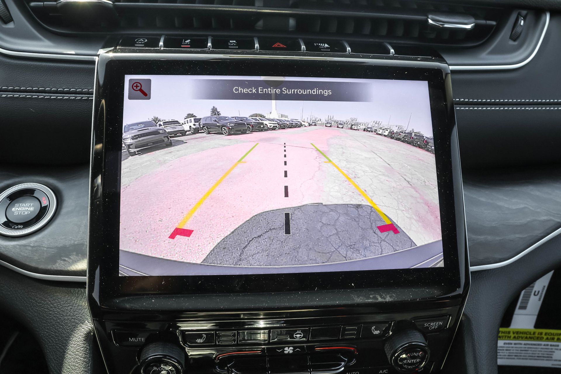 2025 JEEP GRAND CHEROKEE - Image 18