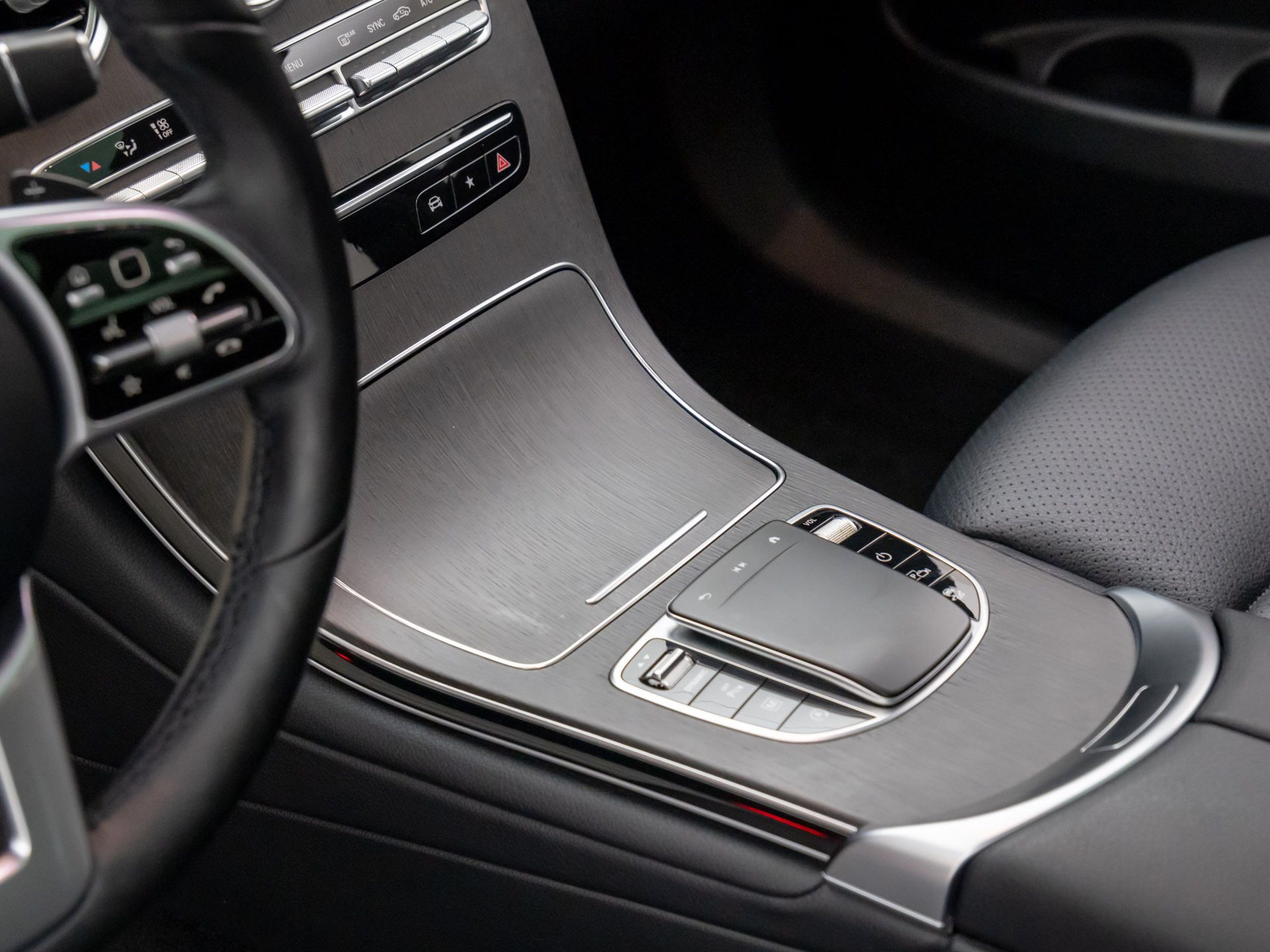 2021 Mercedes-Benz GLC GLC 300 photo
