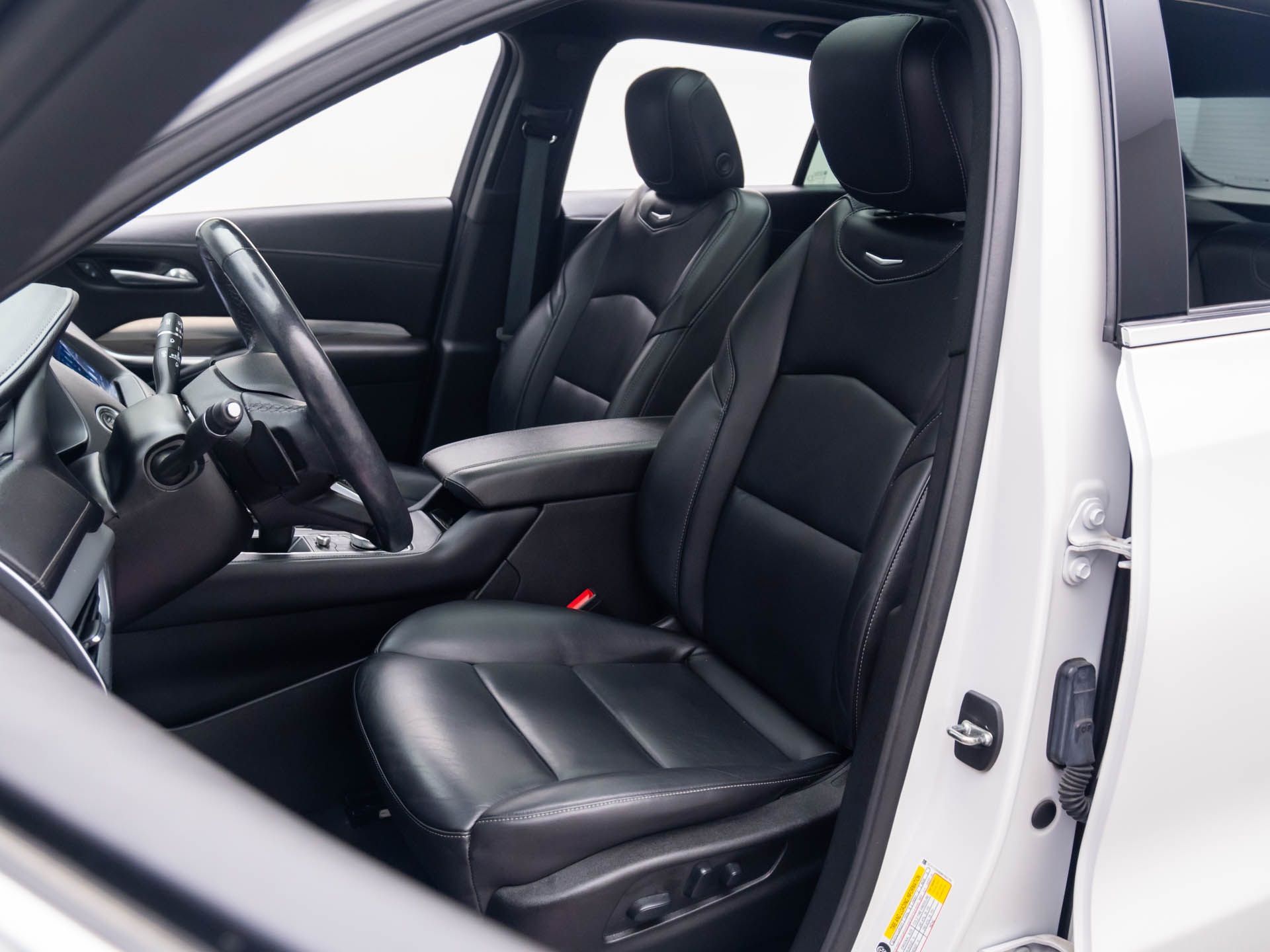 2021 Cadillac XT4 Premium Luxury photo
