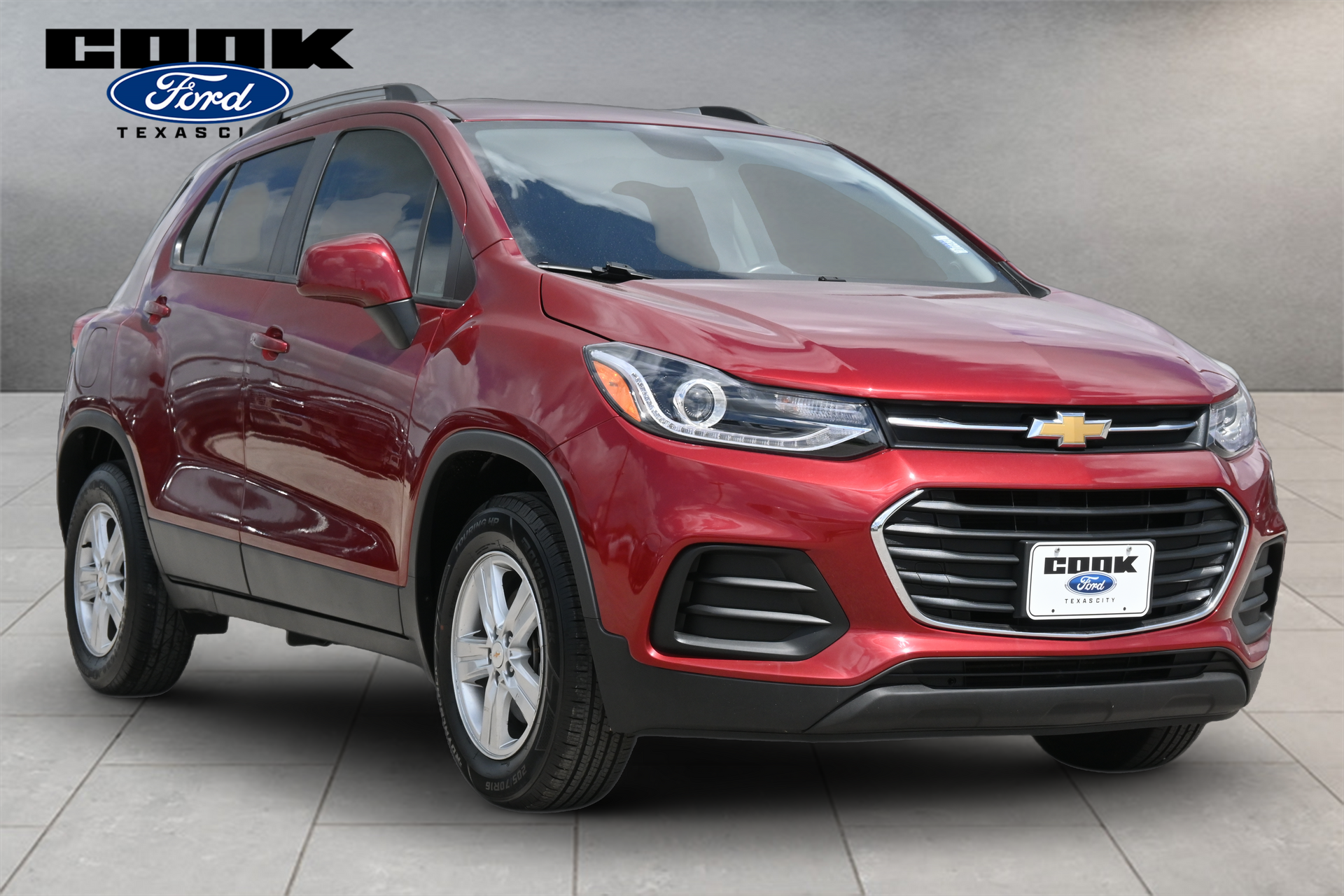 2022 Chevrolet Trax LT Red at AutoSavvy Houston Southwest