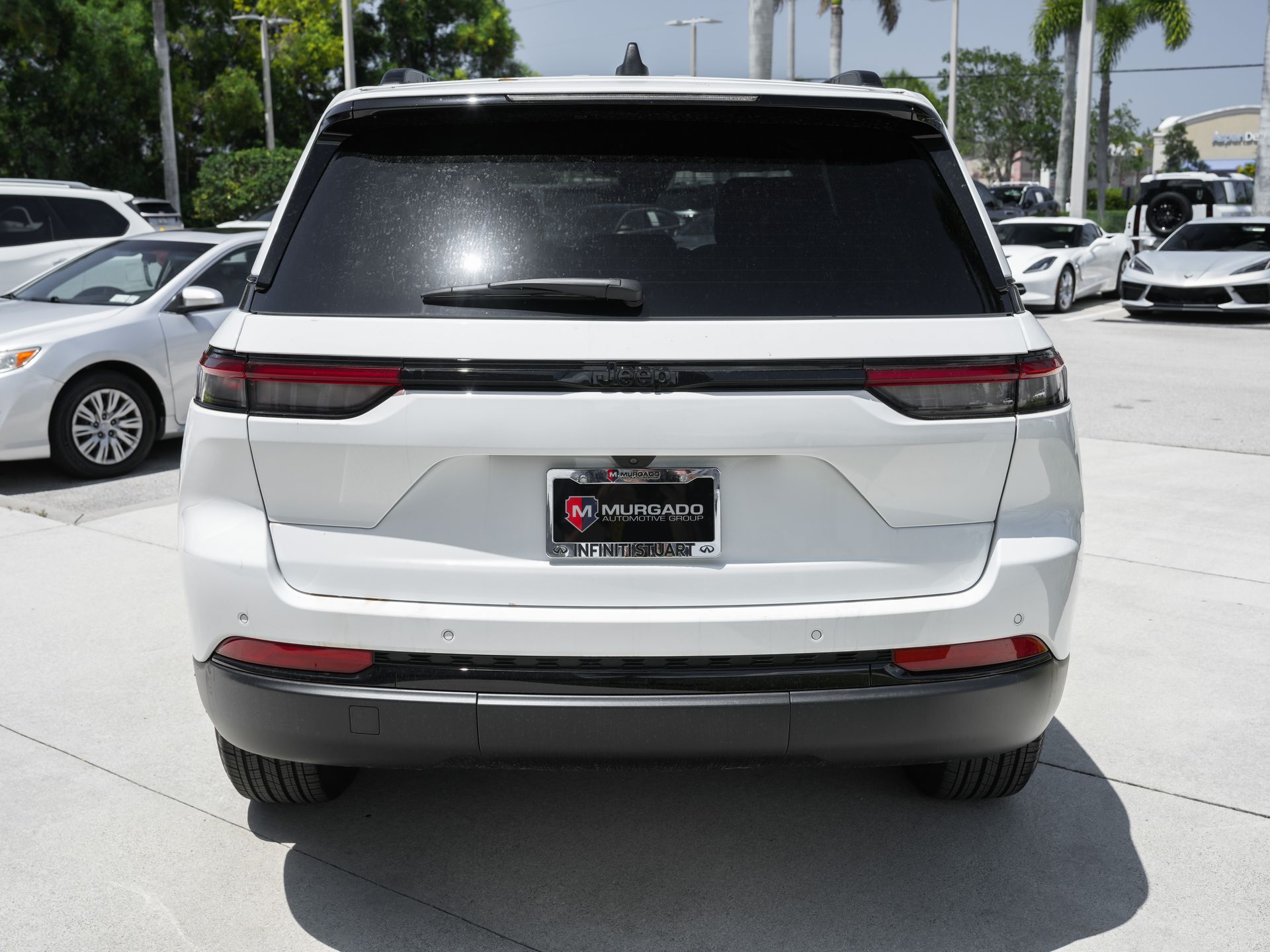 used 2025 Jeep Grand Cherokee car, priced at $34,000