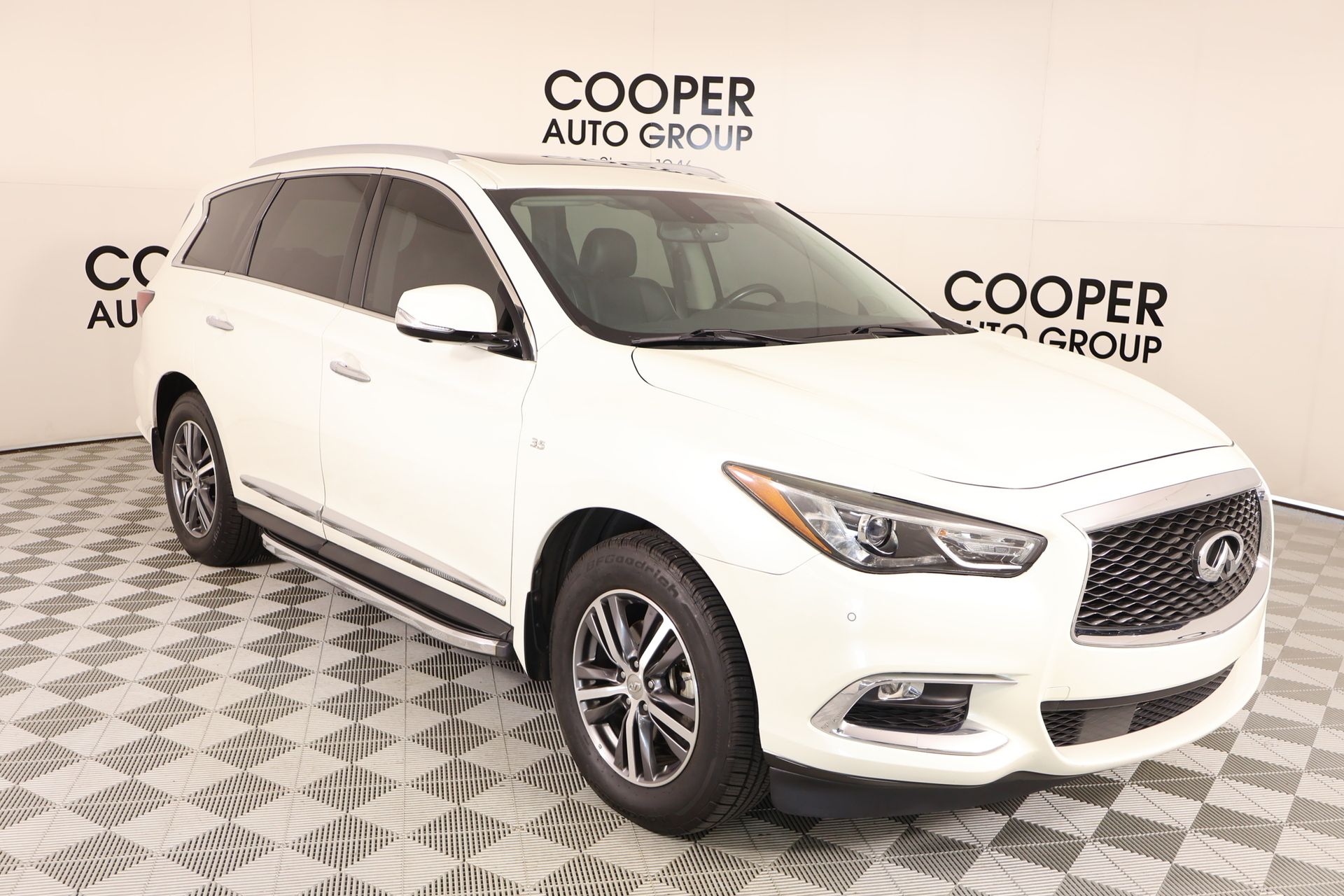 2017 INFINITI QX60 AWD