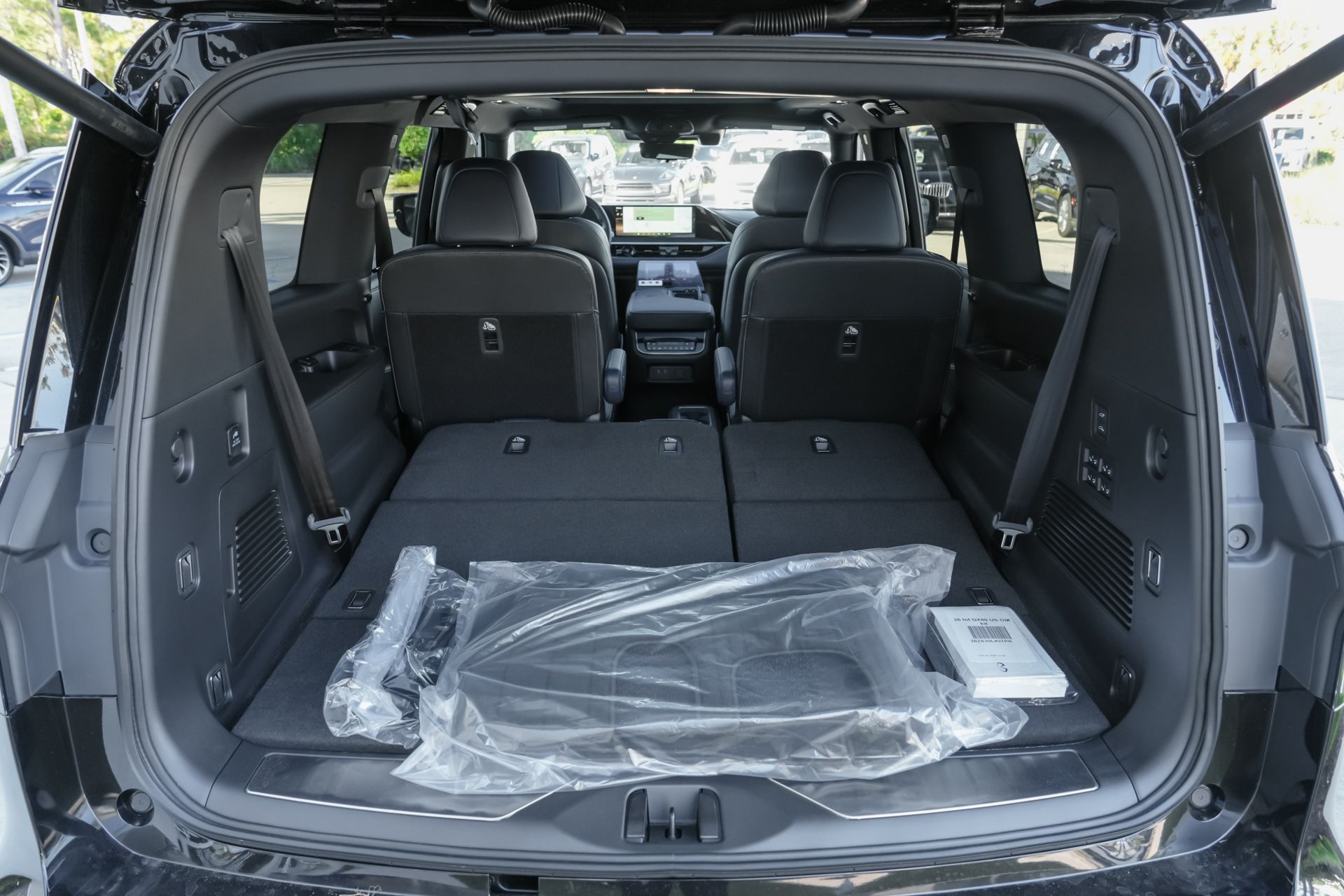 new 2026 INFINITI QX80 car, priced at $89,330