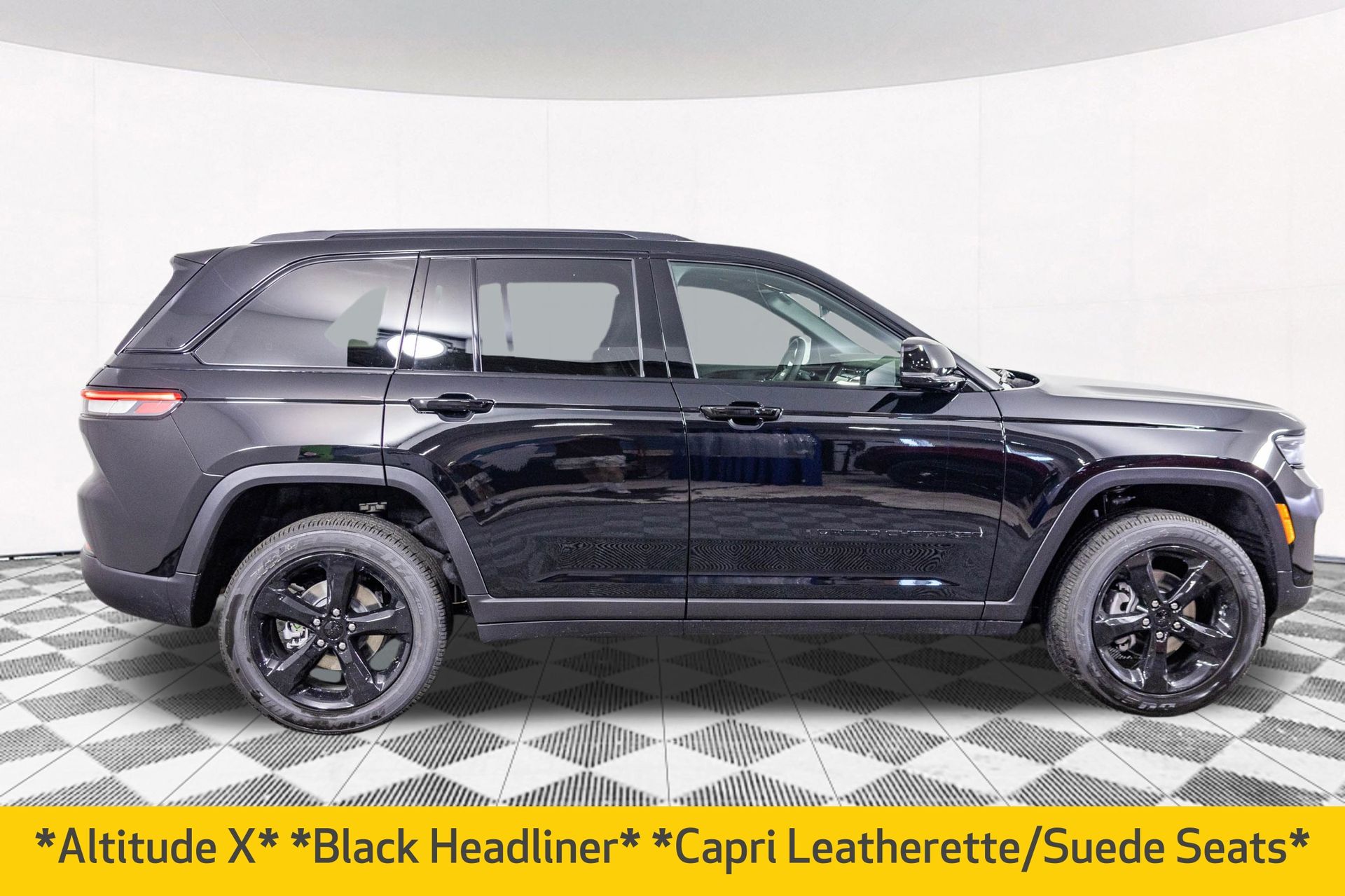 2025 JEEP GRAND CHEROKEE - Image 9