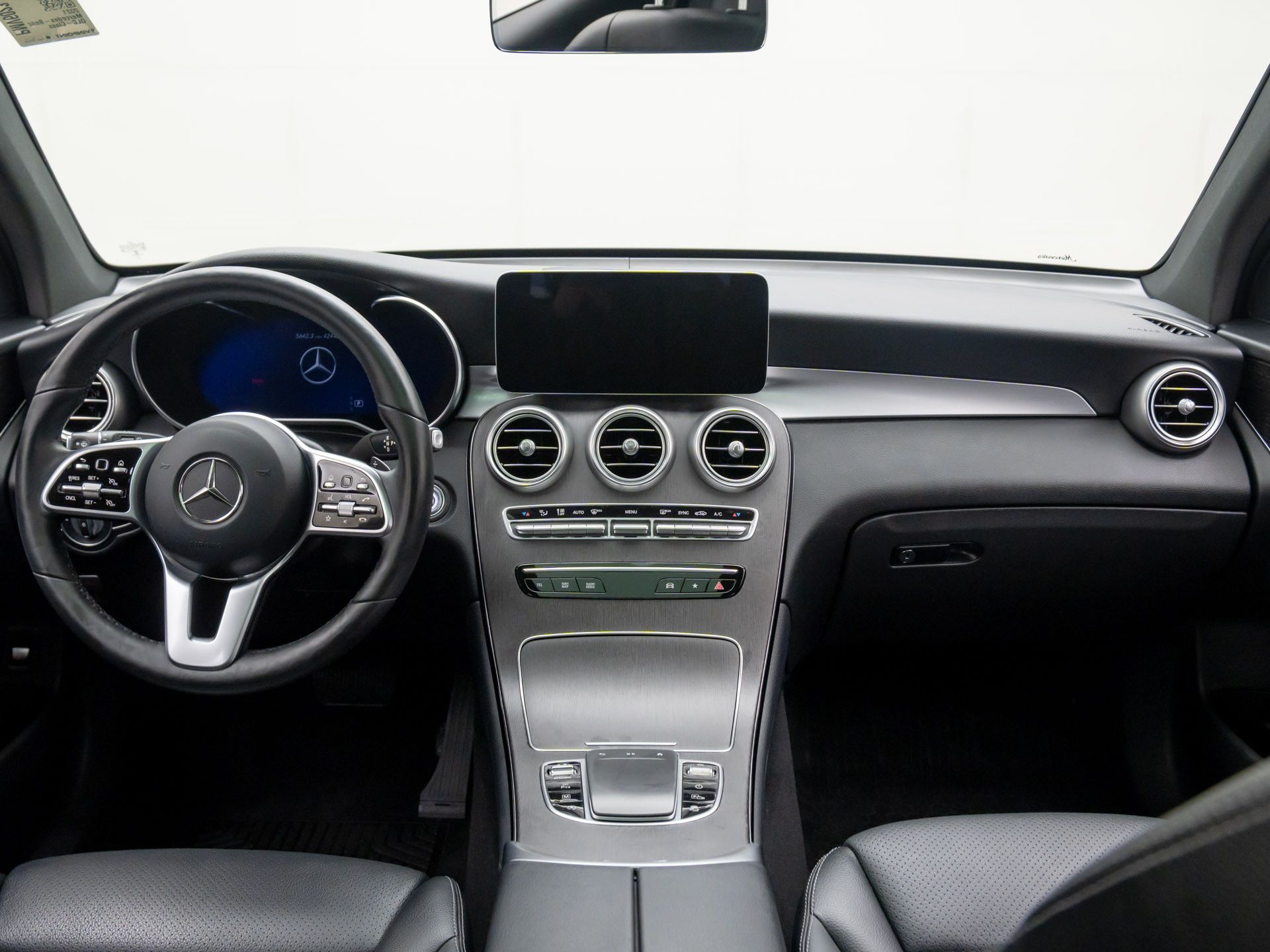 2021 Mercedes-Benz GLC GLC 300 photo