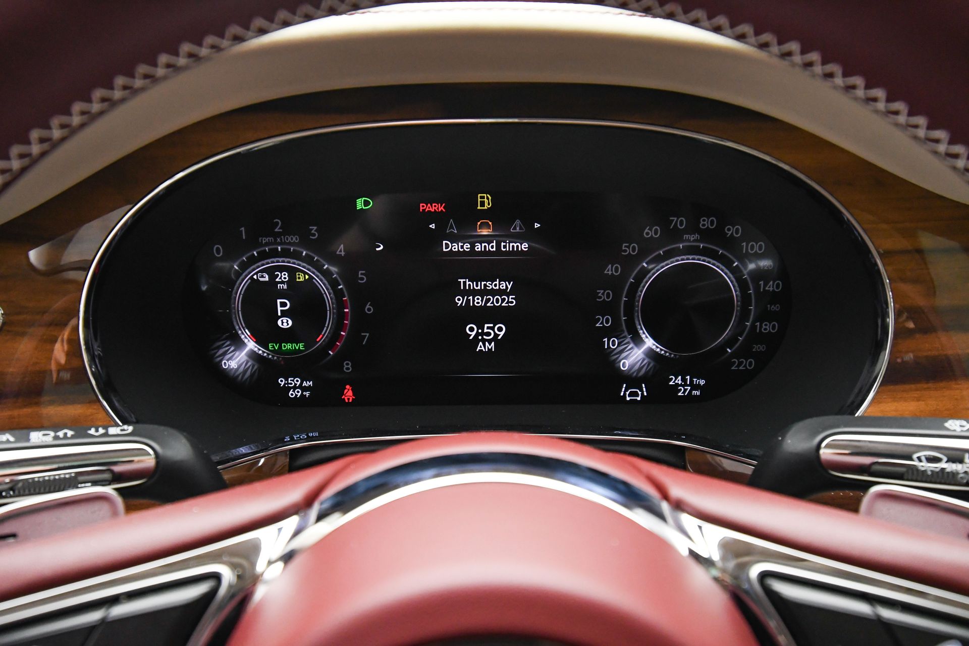 2026 Bentley Flying Spur - Photo 16