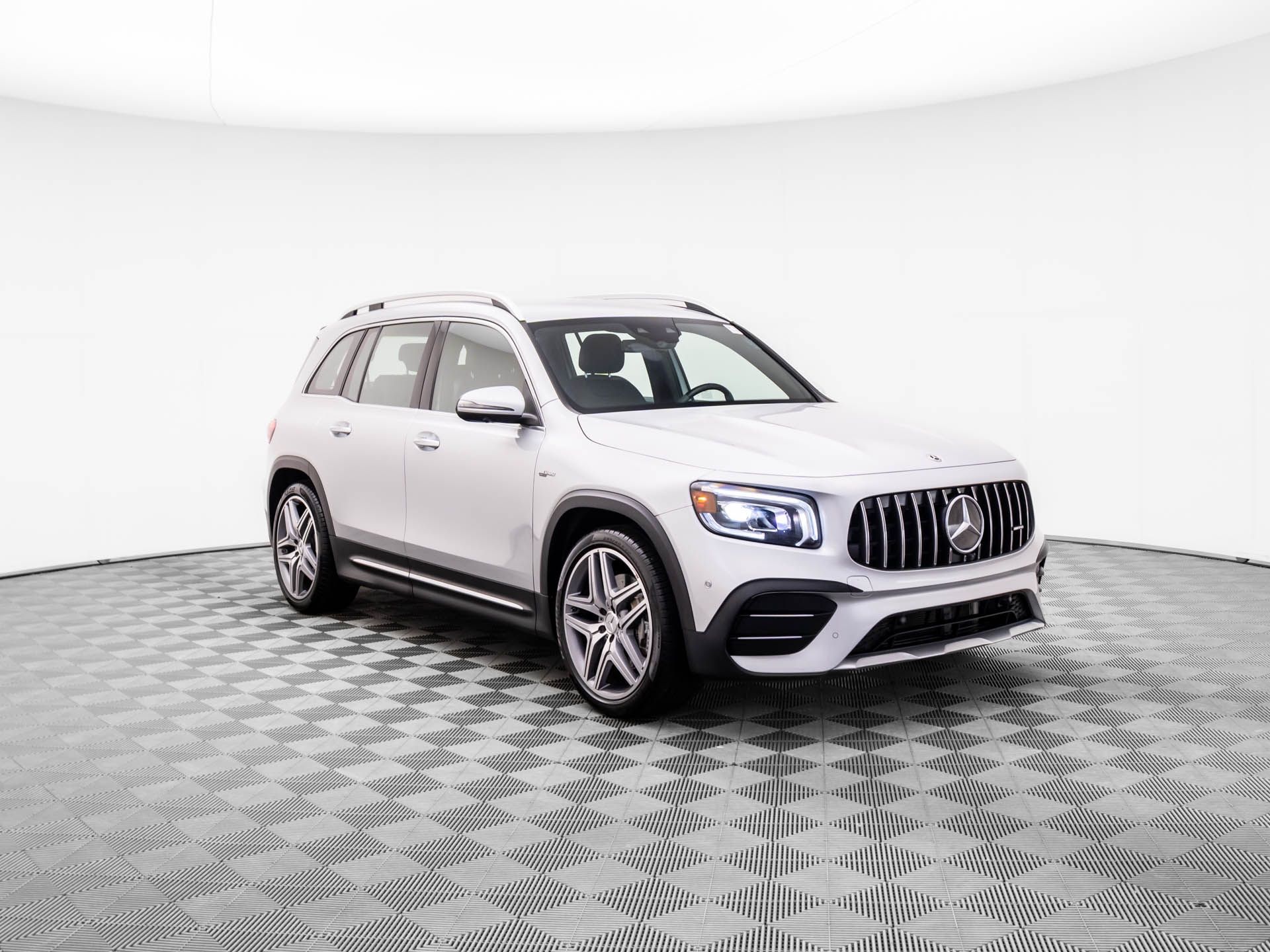 2022 Mercedes-Benz GLB GLB 35 AMG photo