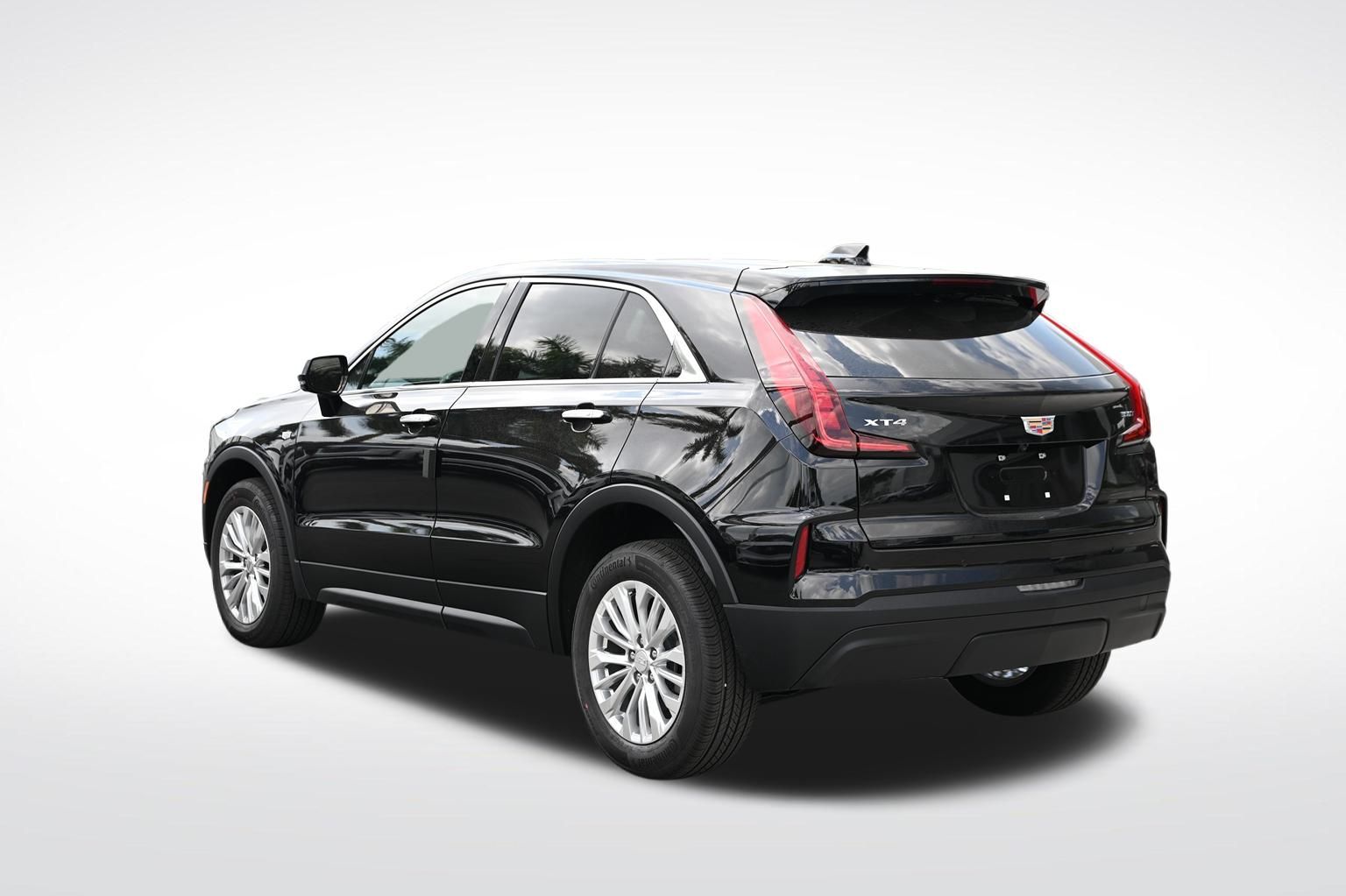 2024 Cadillac XT4 Luxury 3