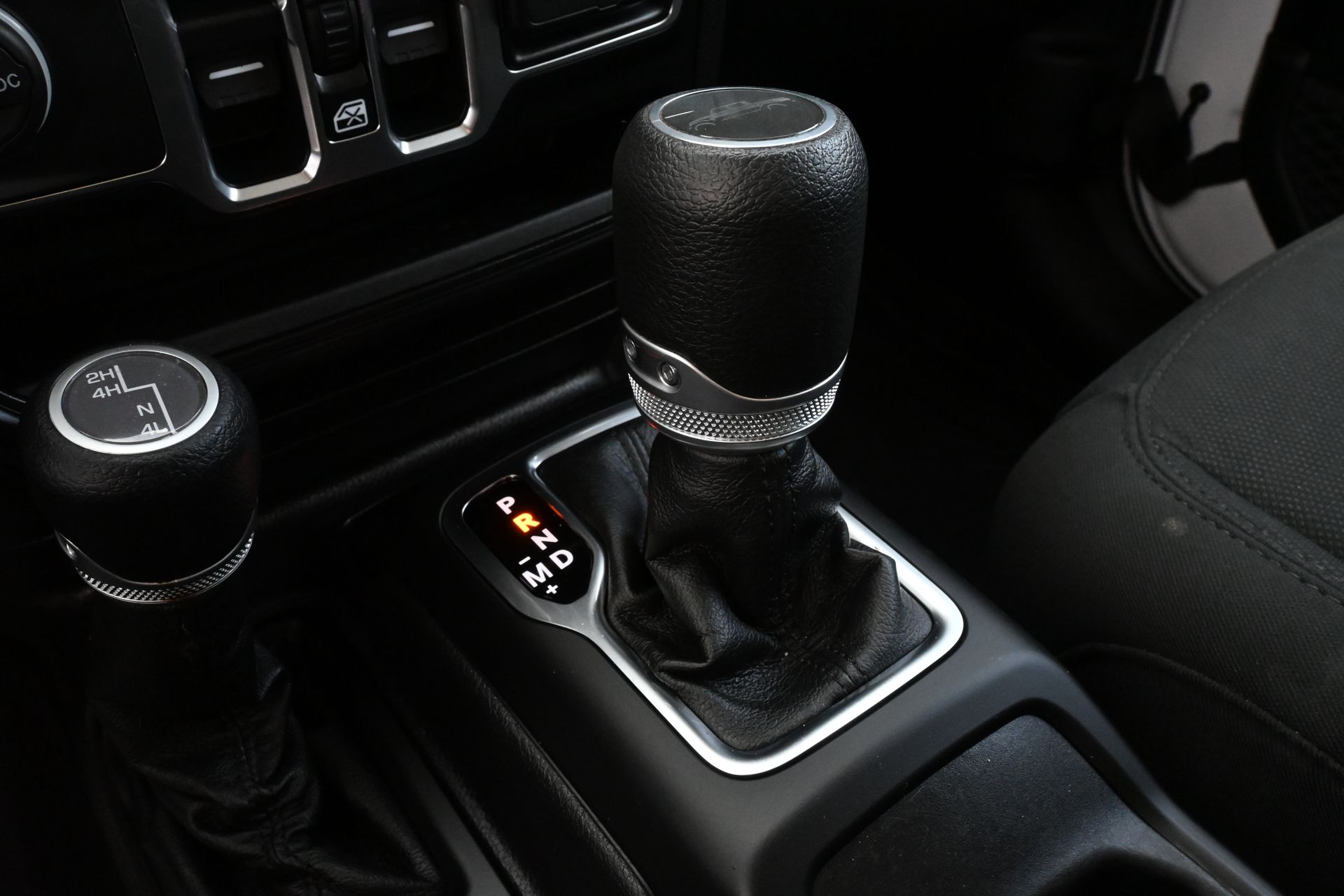 2021 Jeep Gladiator Willys White at Shottenkirk Kia Fort Bend