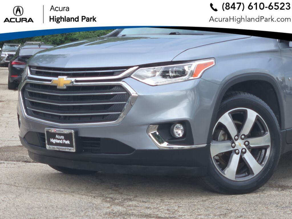 Used 2018 Chevrolet Traverse 3LT with VIN 1GNERHKW7JJ114995 for sale in Highland Park, IL