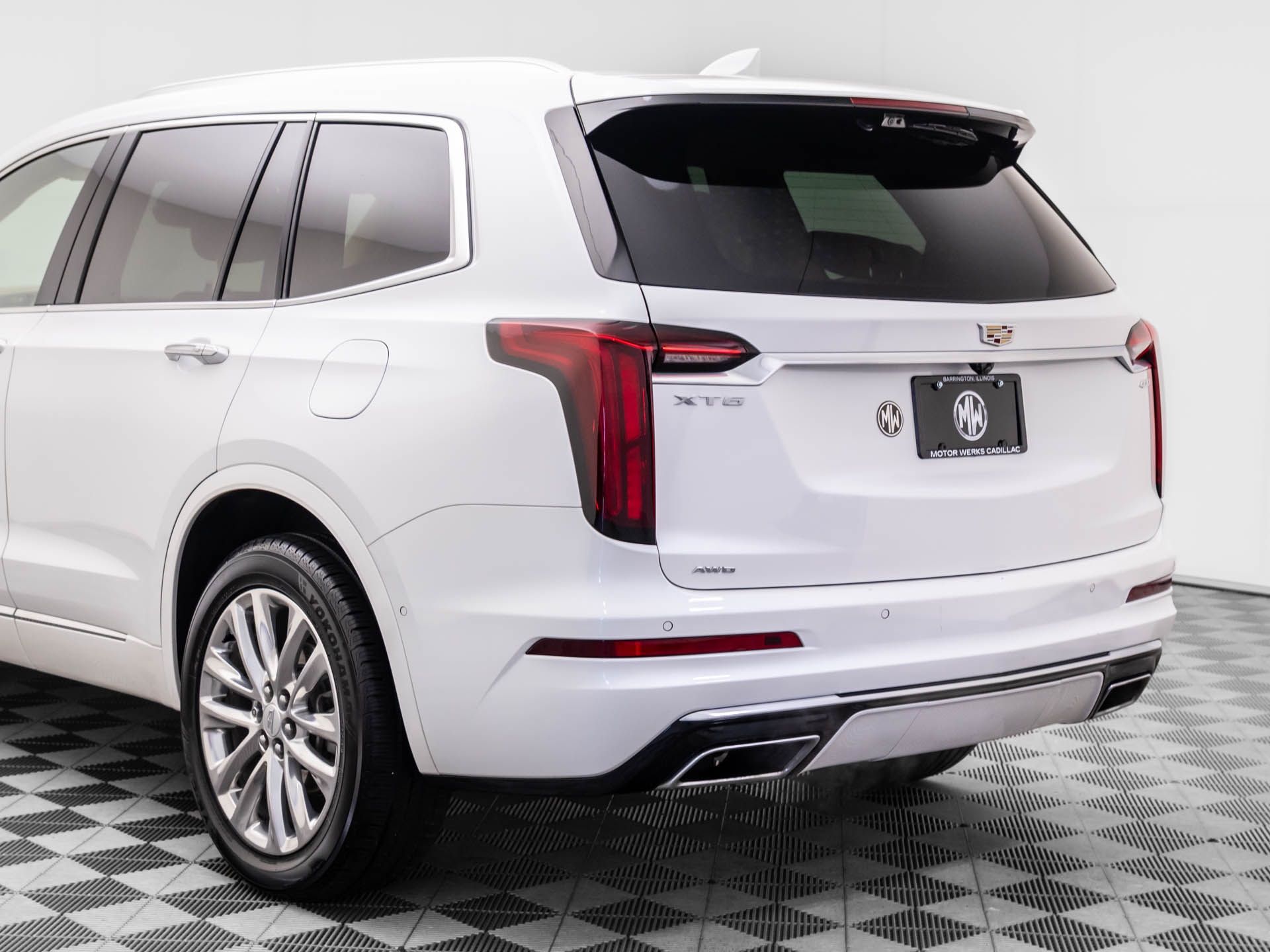 2022 Cadillac XT6 Premium Luxury photo