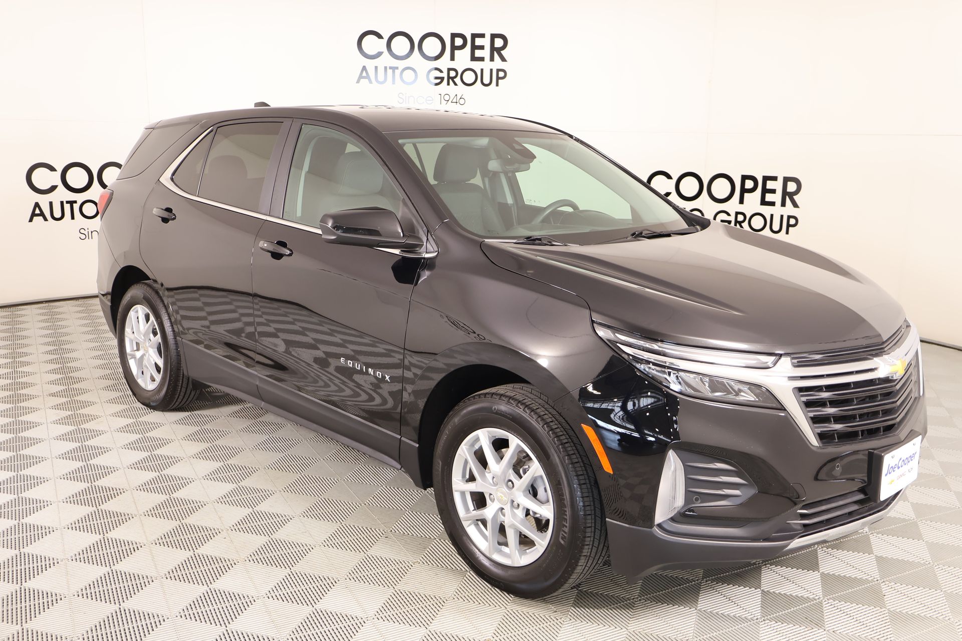 2024 Chevrolet Equinox LT FWD with 2FL