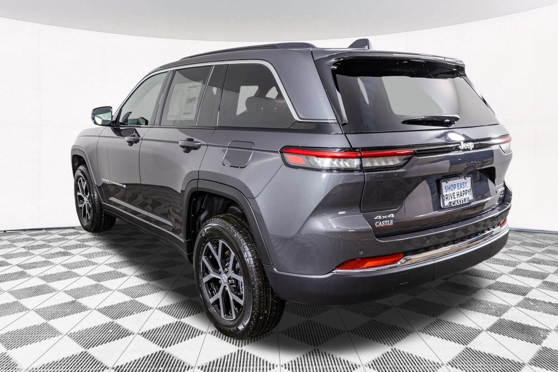 2025 JEEP GRAND CHEROKEE - Image 11