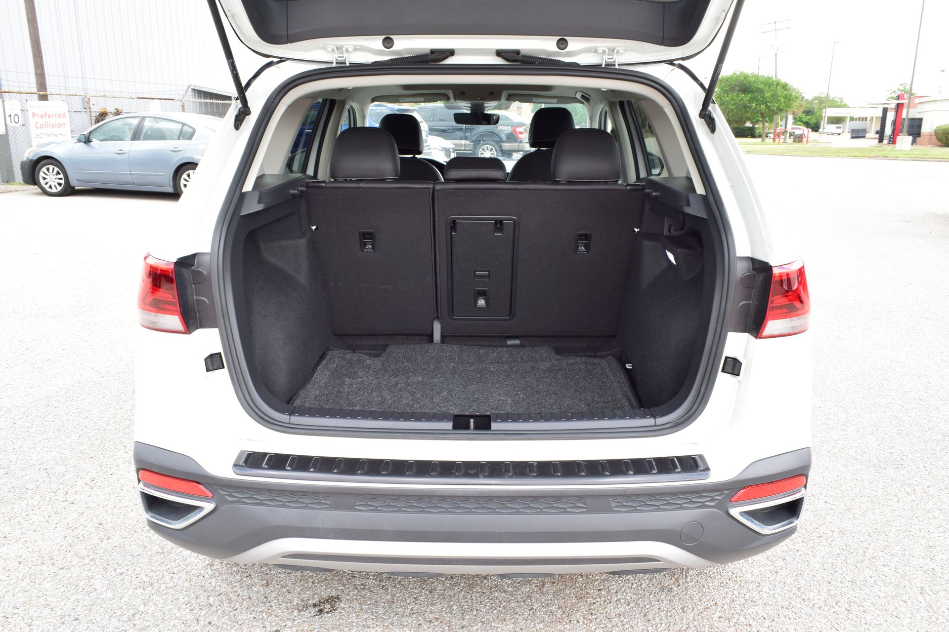 2024 Volkswagen Taos 1.5T SE White at Texan Dodge Chrysler Jeep Ram