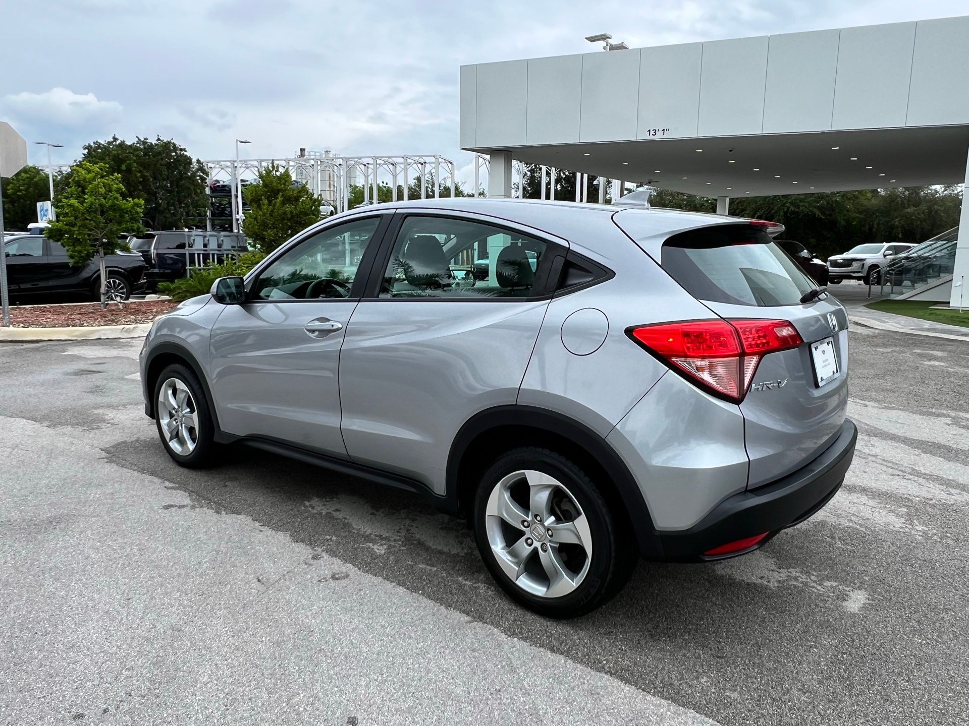 2017 Honda HR-V LX 26