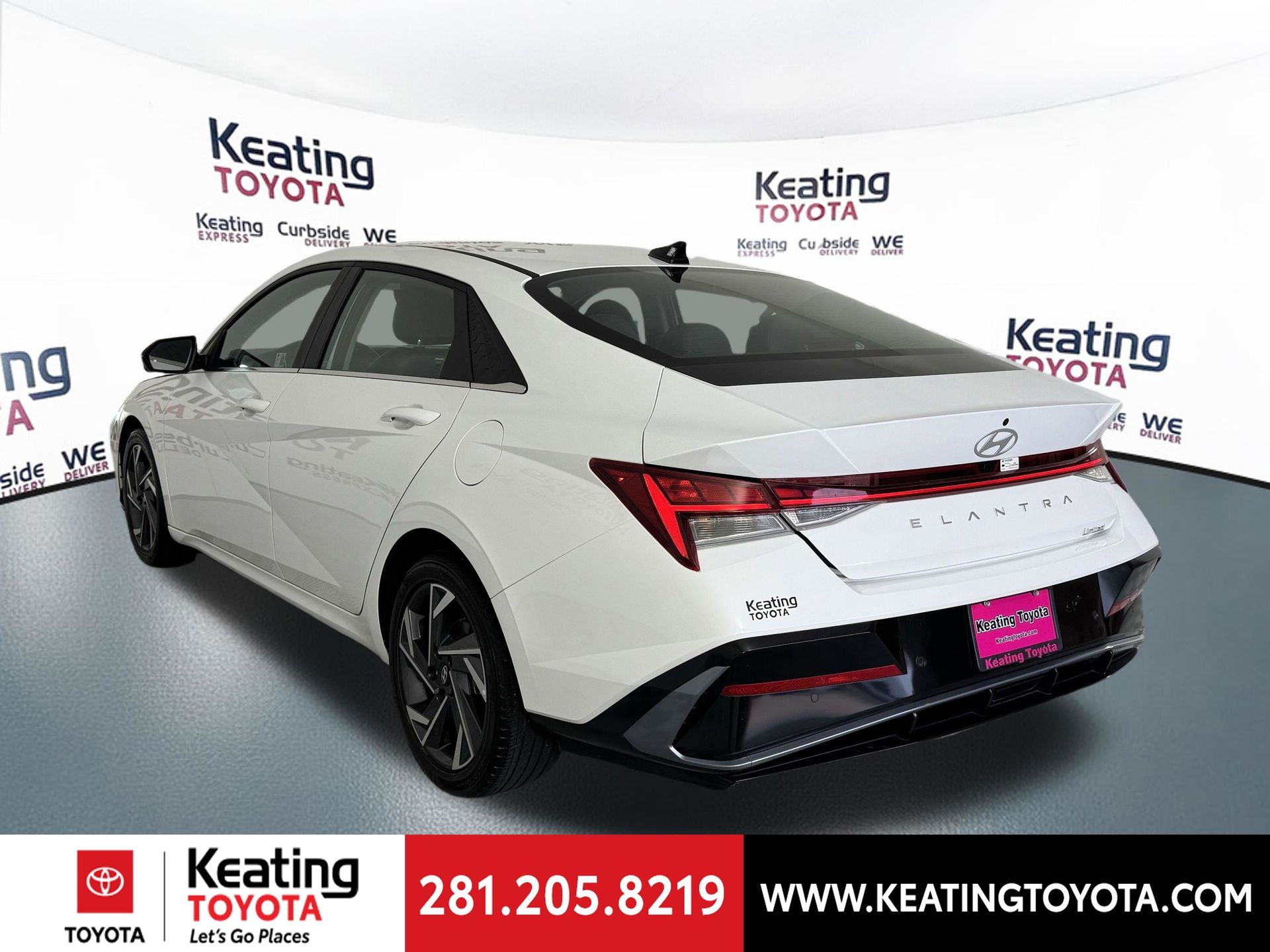 View vehicle photo 7