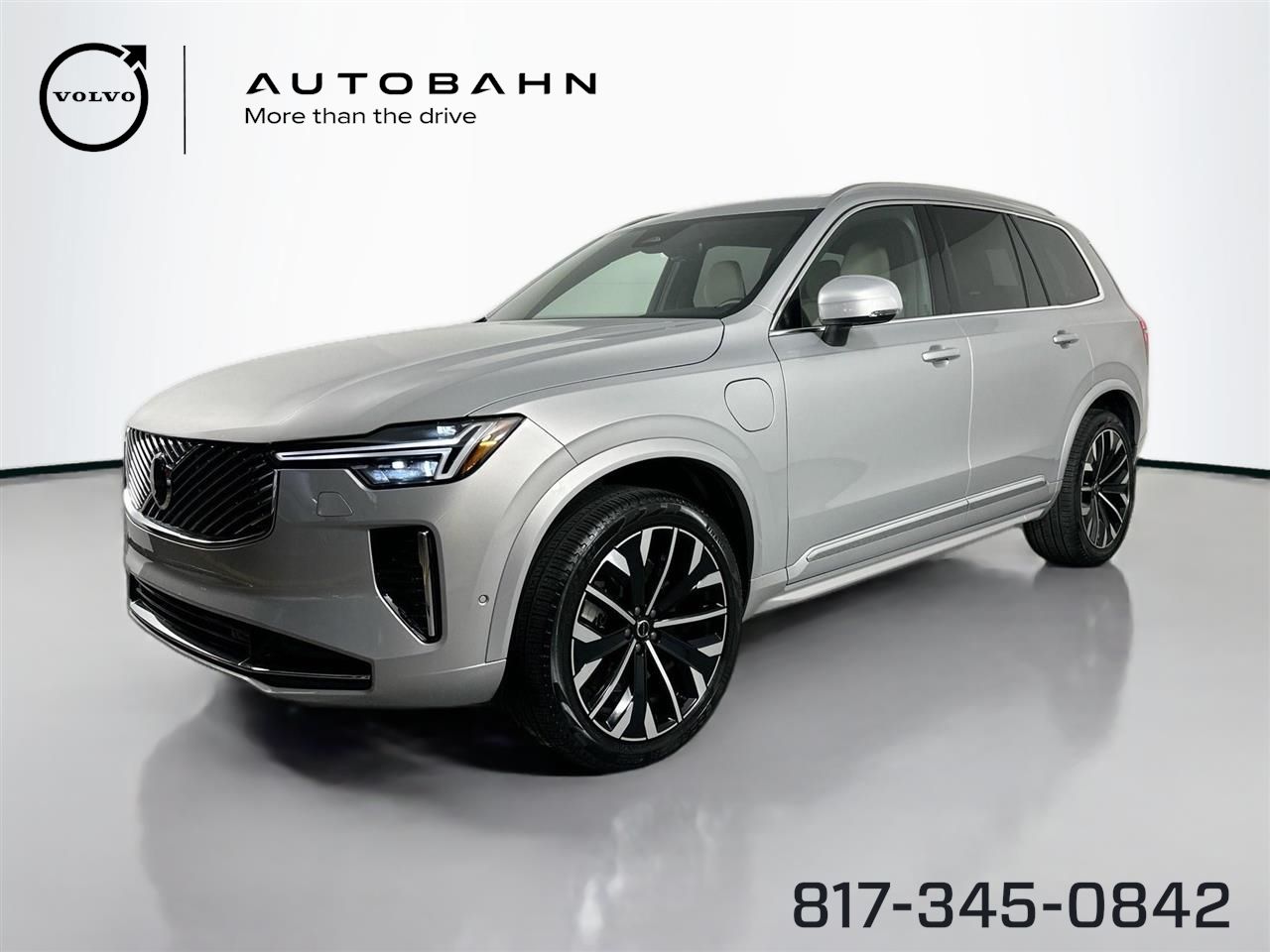 Silver Dawn Metallic 2025 Volvo XC90 Recharge T8 Plus Bright Theme 7-Passenger eAWD SUV / Crossover All-Wheel Drive Automatic