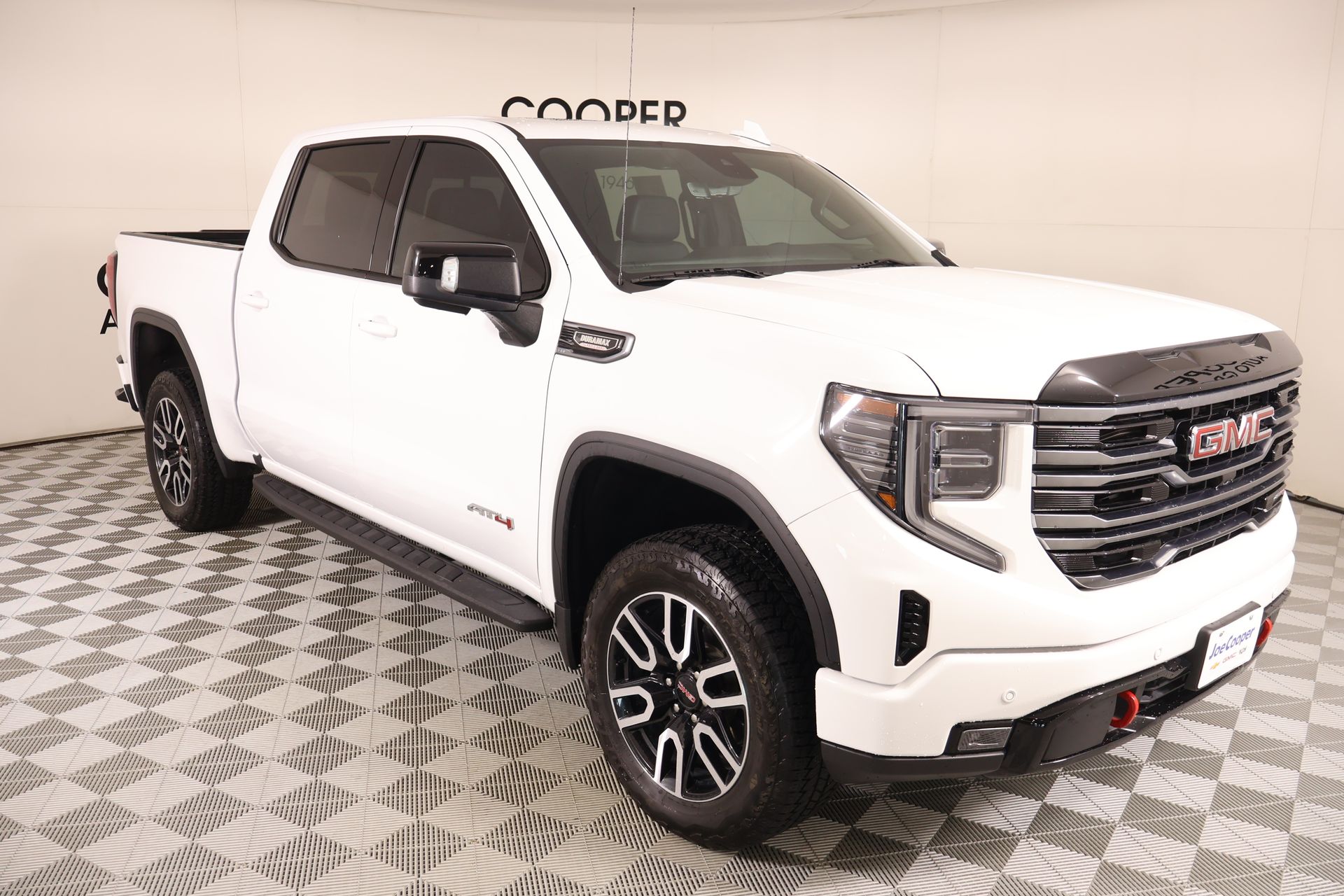  2025 GMC Sierra 1500 AT4 Crew Cab 4WD   