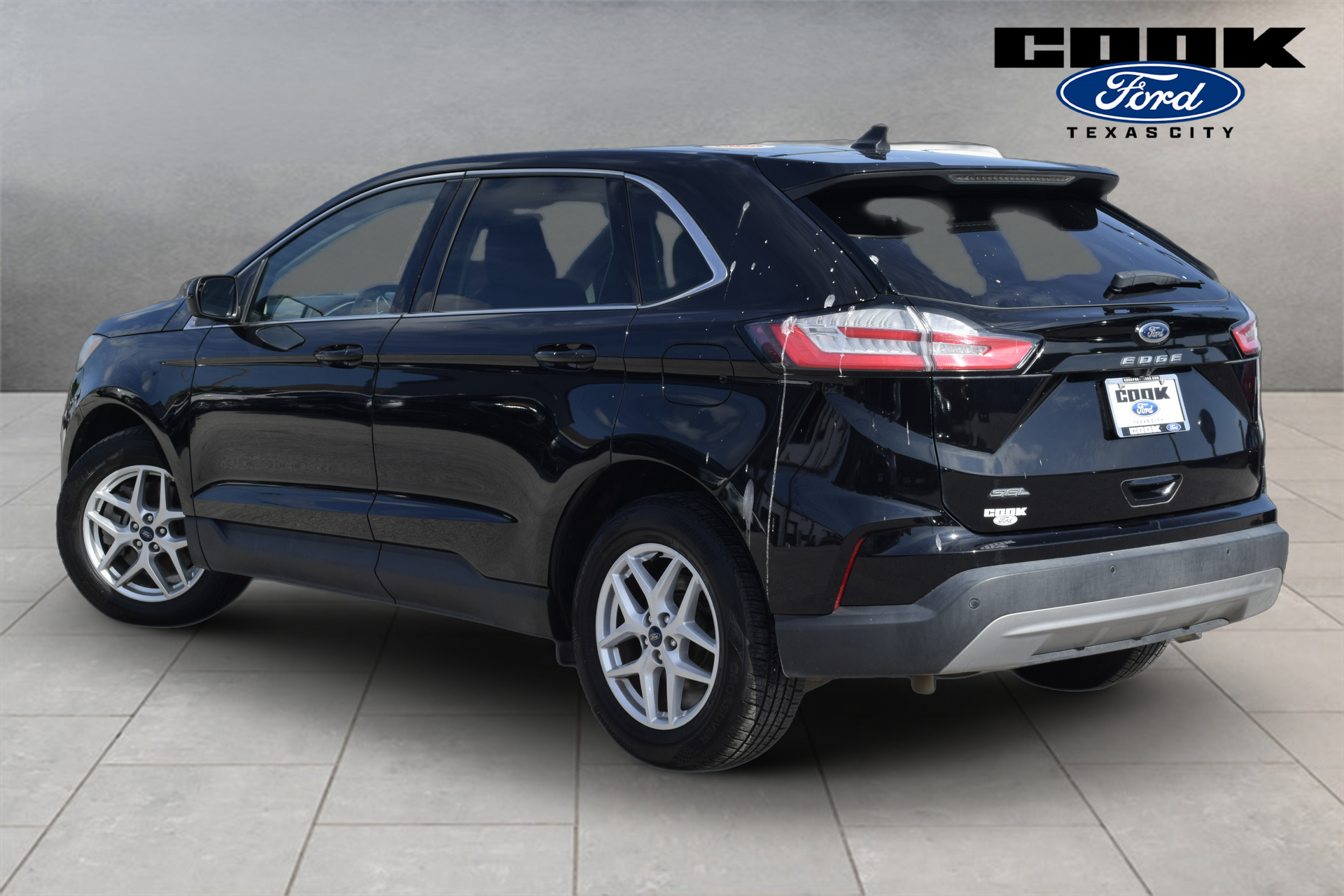 2021 Ford Edge SEL - 2