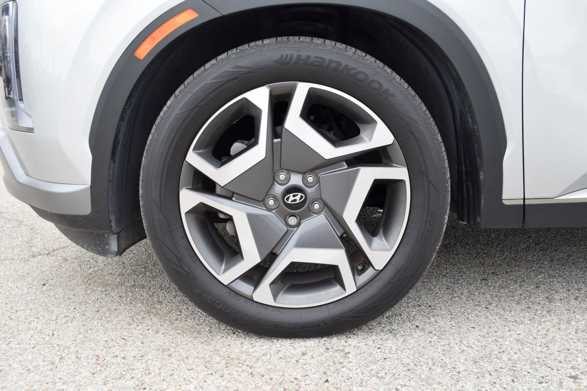 2023 Hyundai Palisade Limited Silver at Shottenkirk Kia Fort Bend