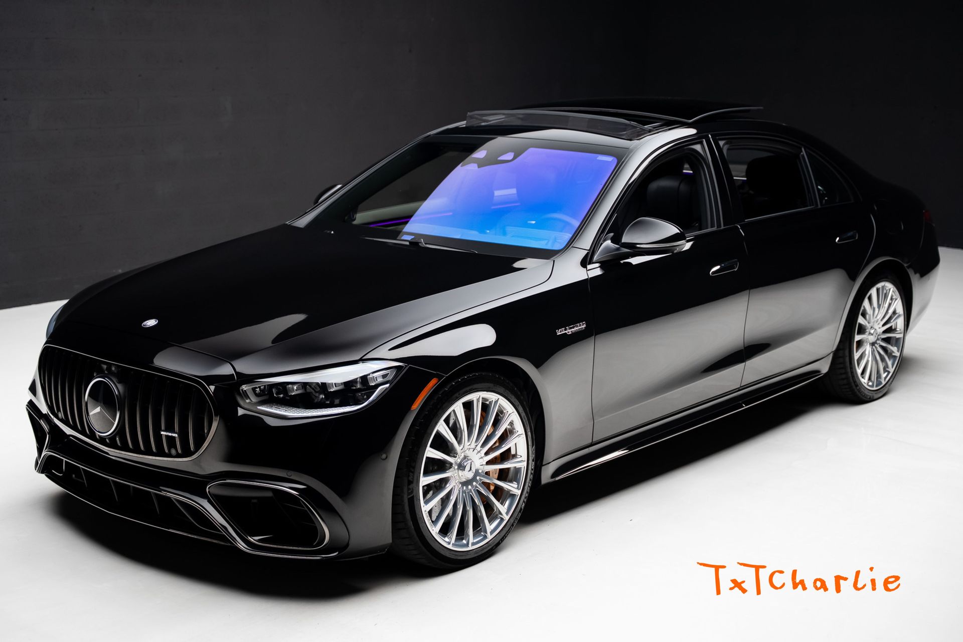 Obsidian Black Metallic 2025 Mercedes-Benz S-Class AMG S 63 E Performance 4MATIC Sedan All-Wheel Drive 9-Speed Automatic