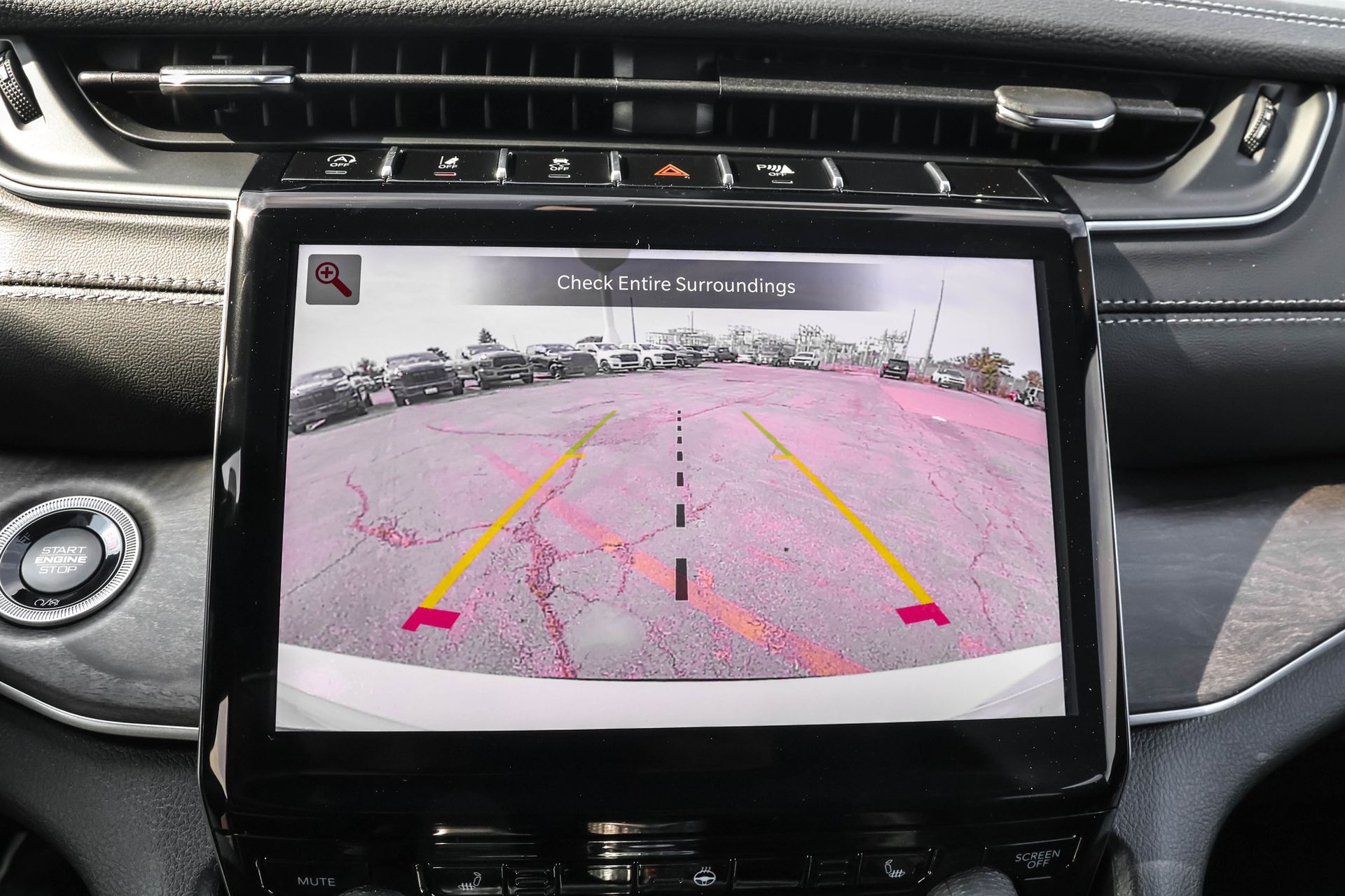 2025 JEEP GRAND CHEROKEE L - Image 17