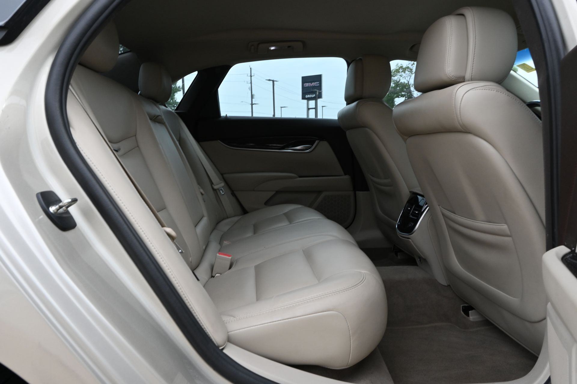 2013 Cadillac XTS Luxury Silver at Emmons Autoplex