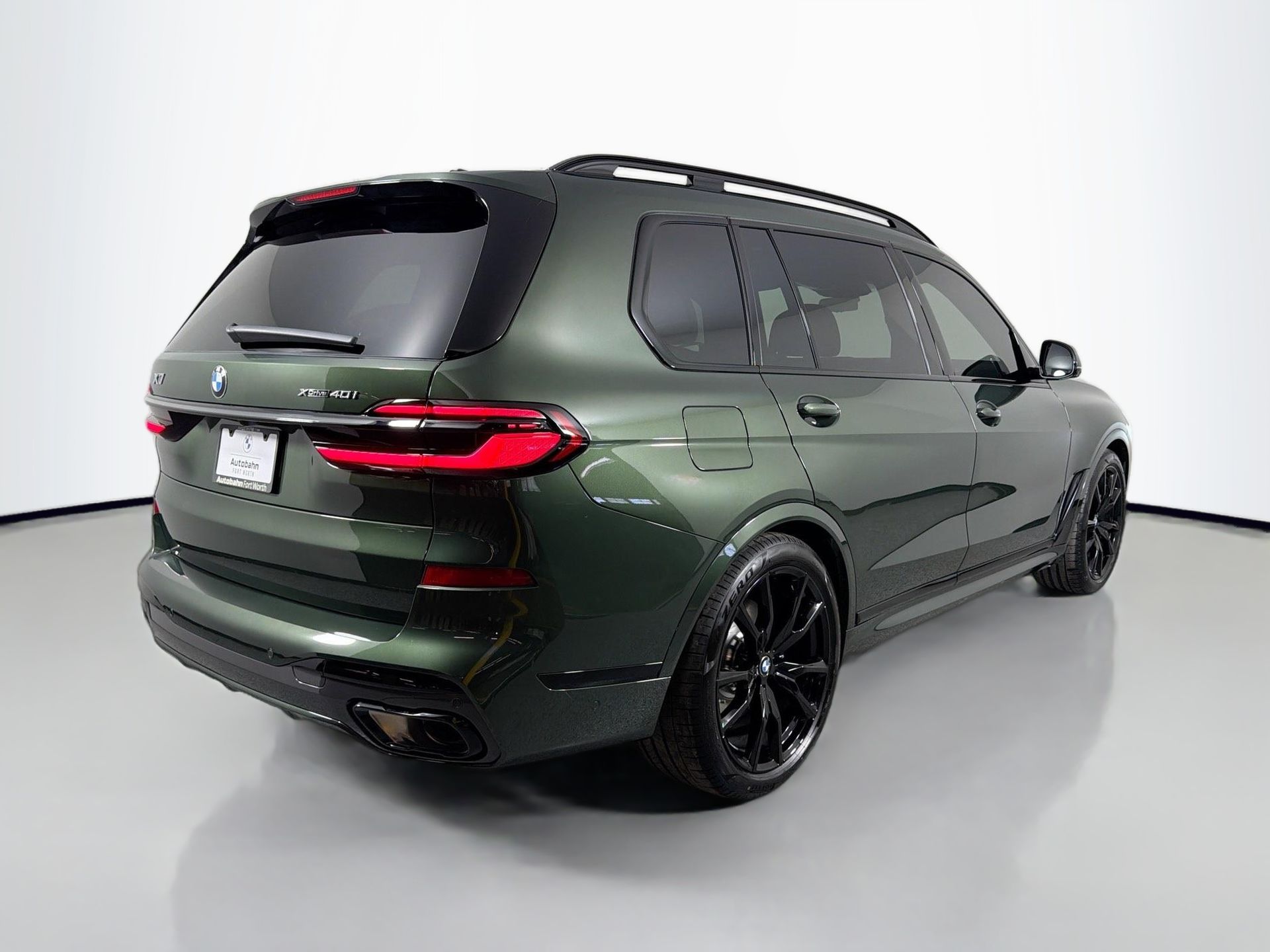 View vehicle photo 5