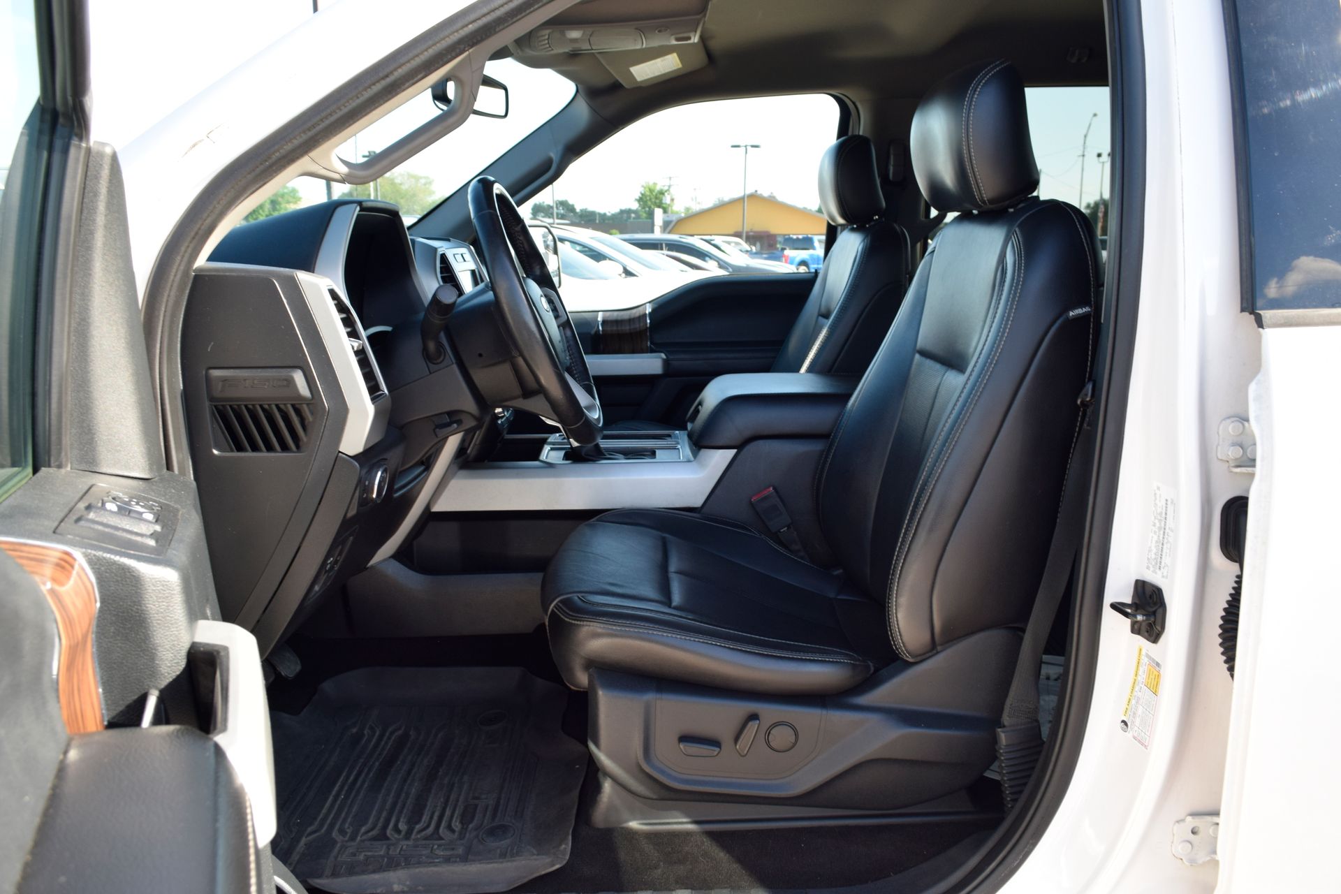 2019 Ford F-150 Lariat White at EAG Ford Navasota