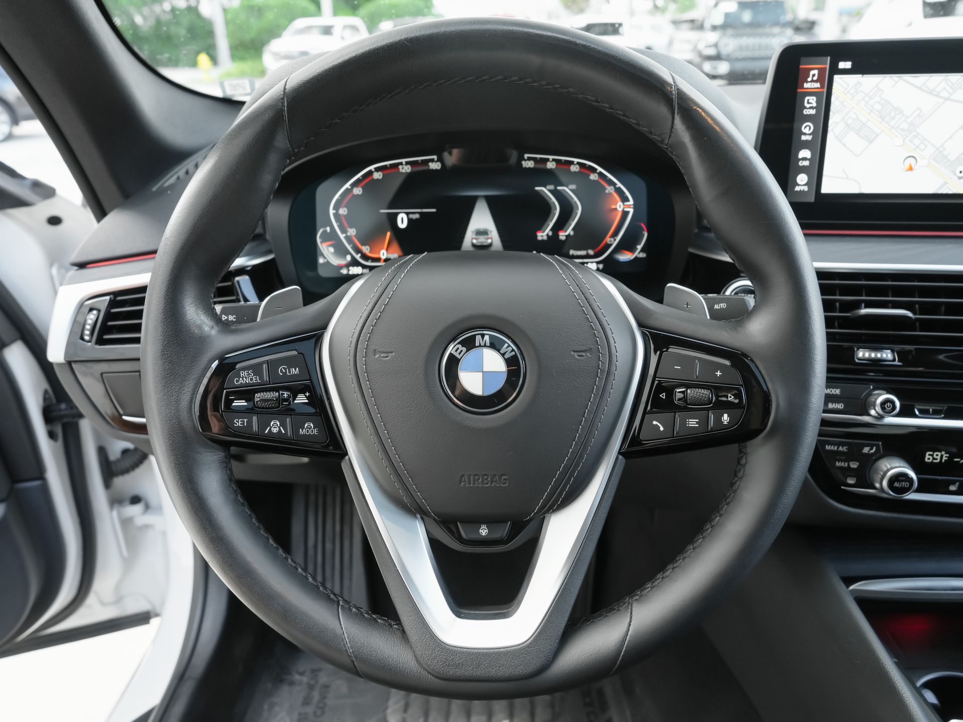 2023 BMW 5 Series 540i - Photo 8