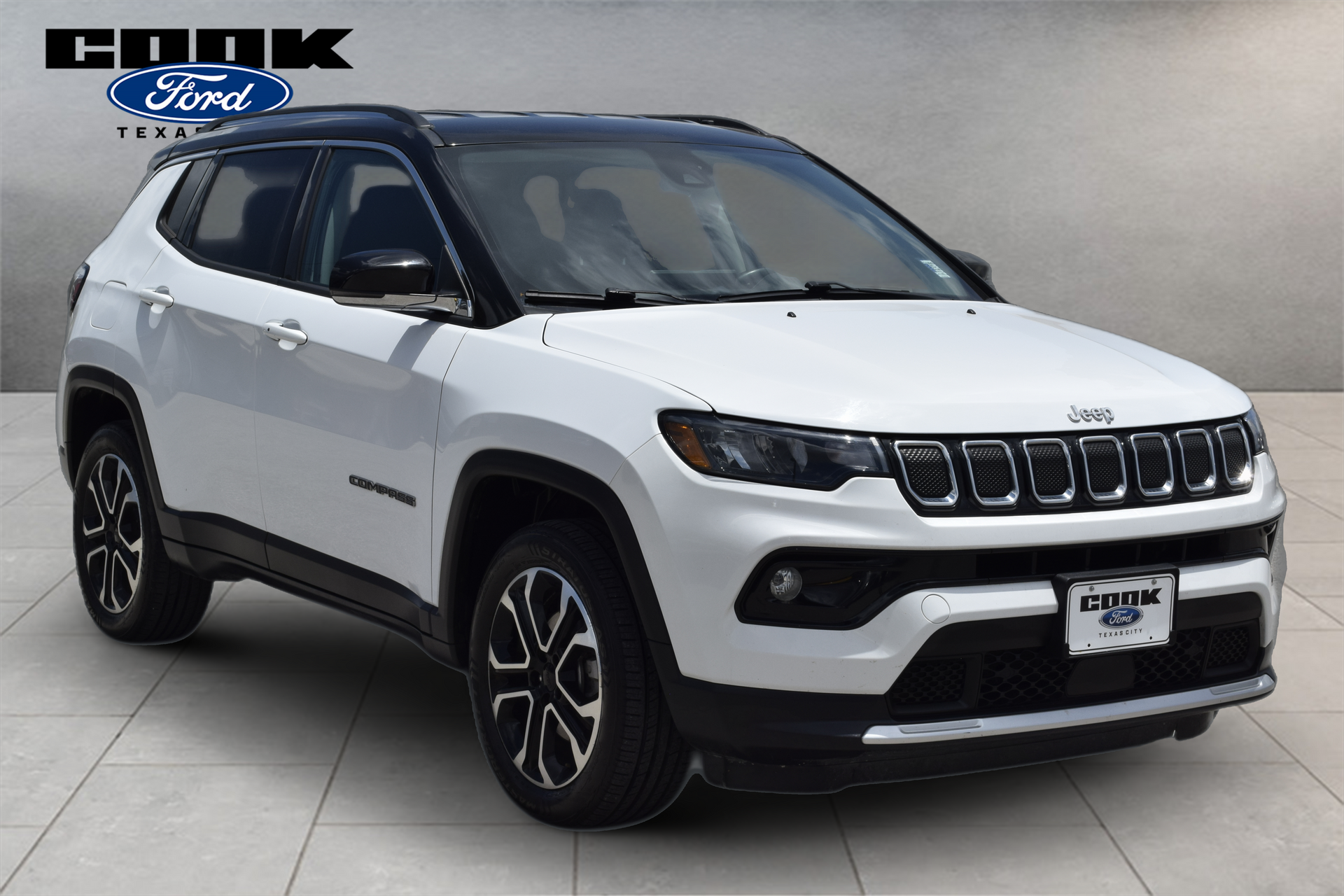 2022 Jeep Compass Limited White at Texan Dodge Chrysler Jeep Ram