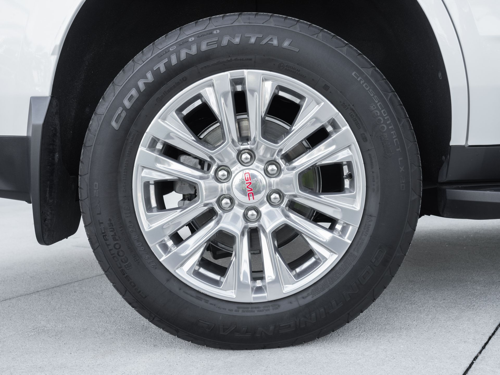 used 2023 GMC Yukon car, priced at $65,400