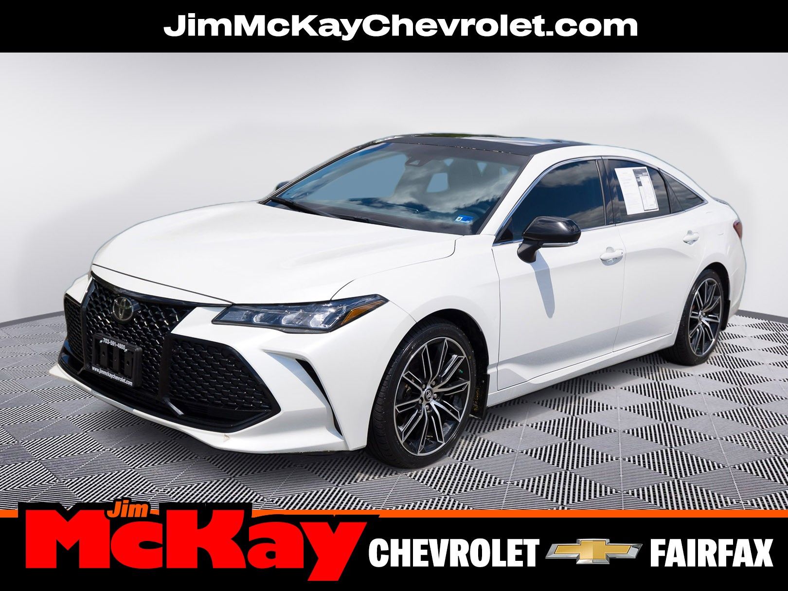 White (Wind Chill Pearl) 2019 Toyota Avalon XSE FWD Sedan Front-Wheel Drive 8-Speed Automatic