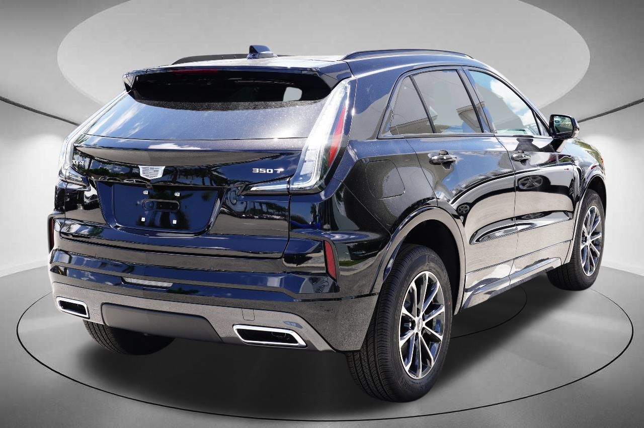 2024 Cadillac XT4 Sport 5