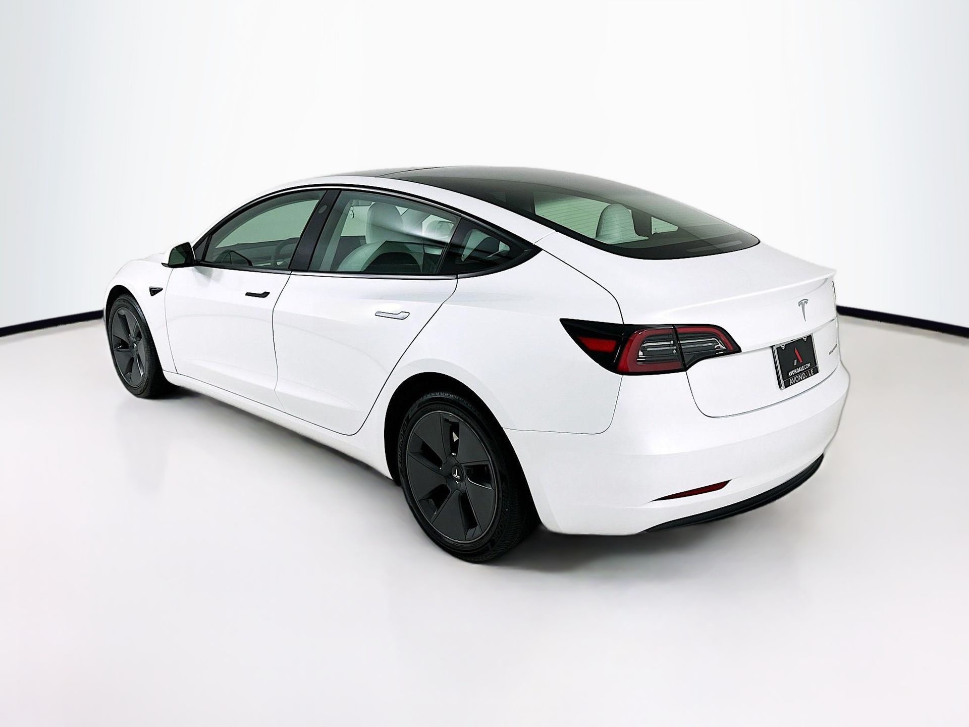 View vehicle photo 6