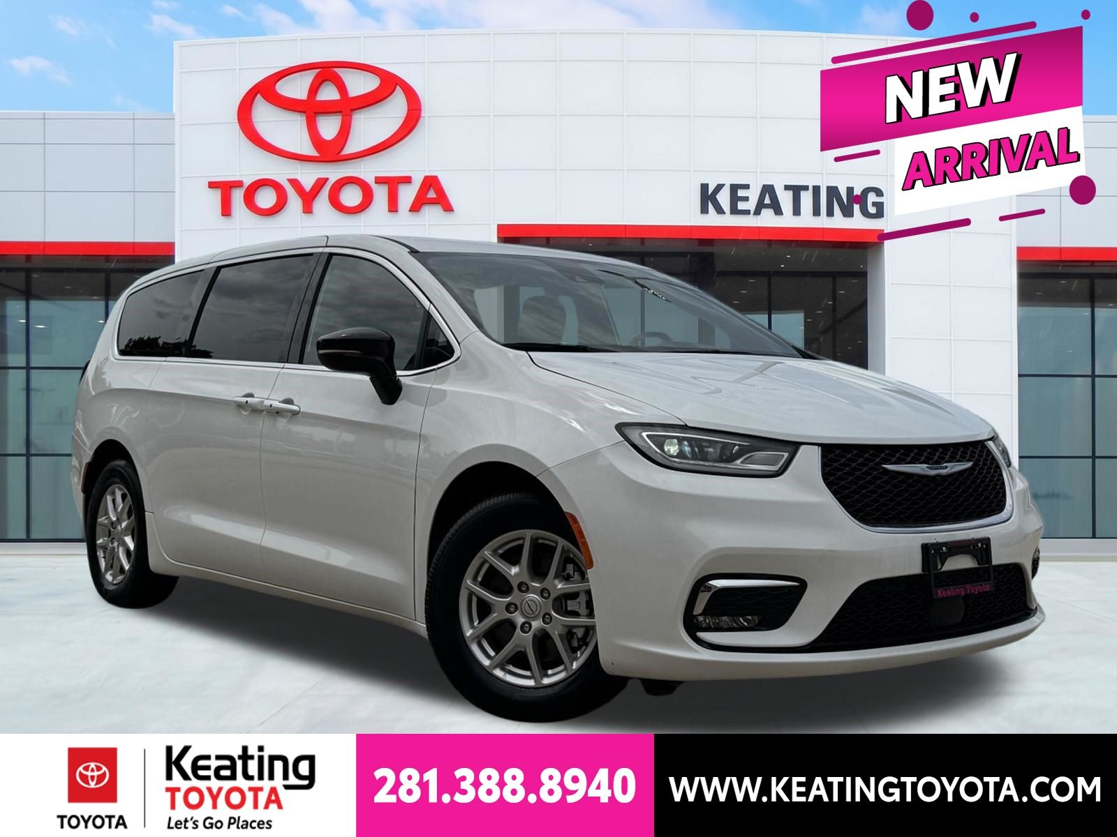 Bright White Clearcoat 2025 Chrysler Pacifica Minivan Front-Wheel Drive 9-Speed Automatic