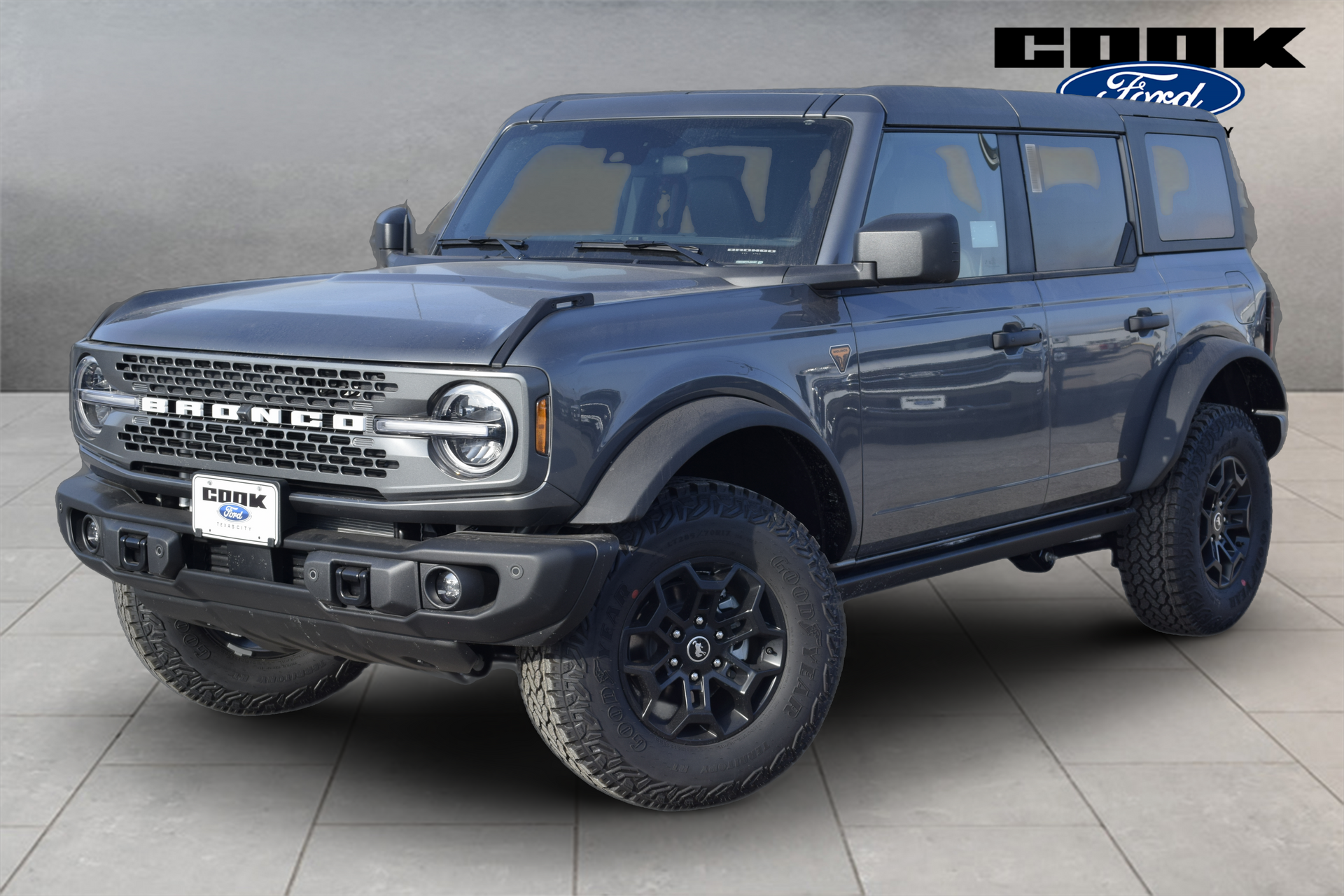 2026 Ford Bronco Badlands Gray at Cook Ford