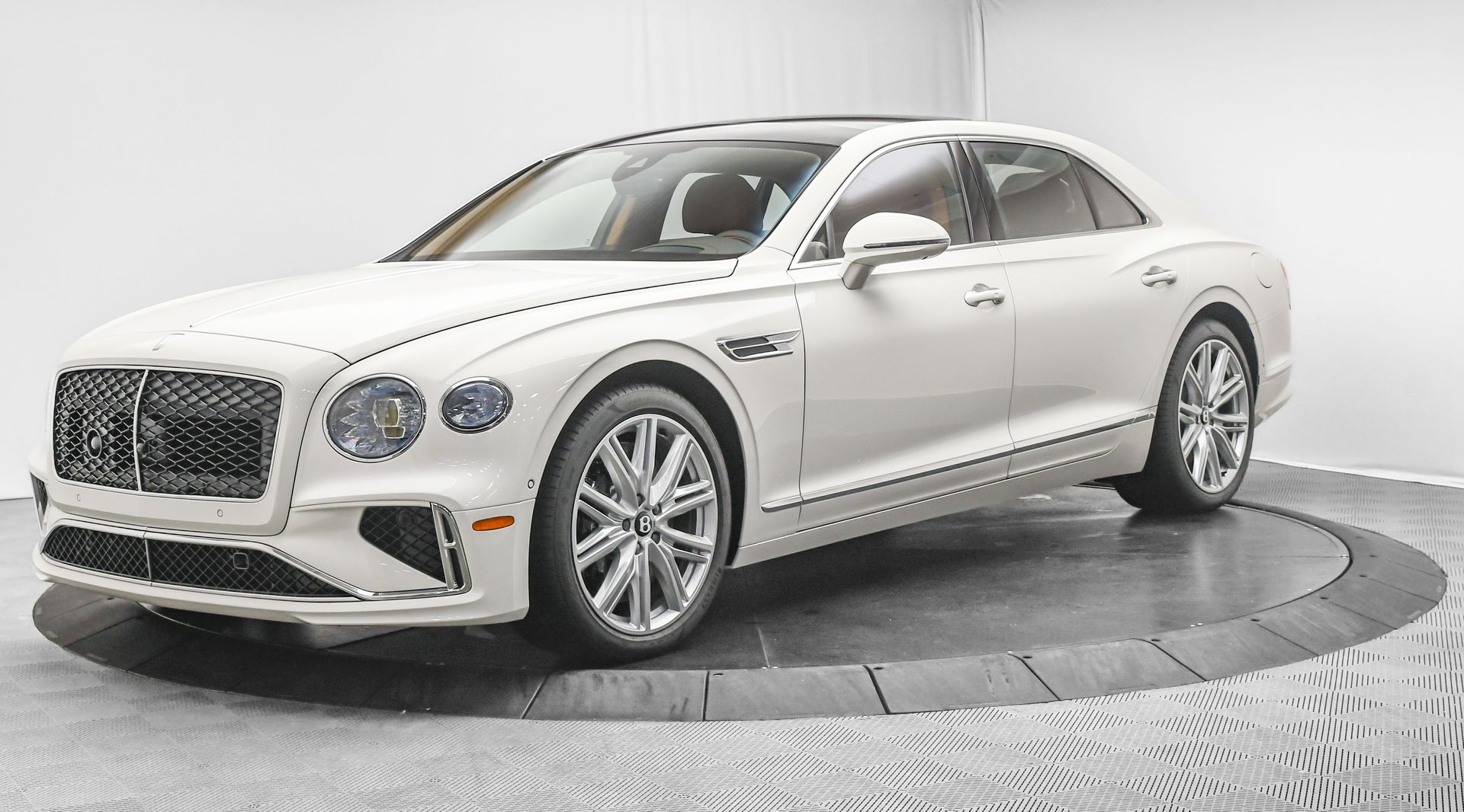 2026 Bentley Flying Spur - Photo 8