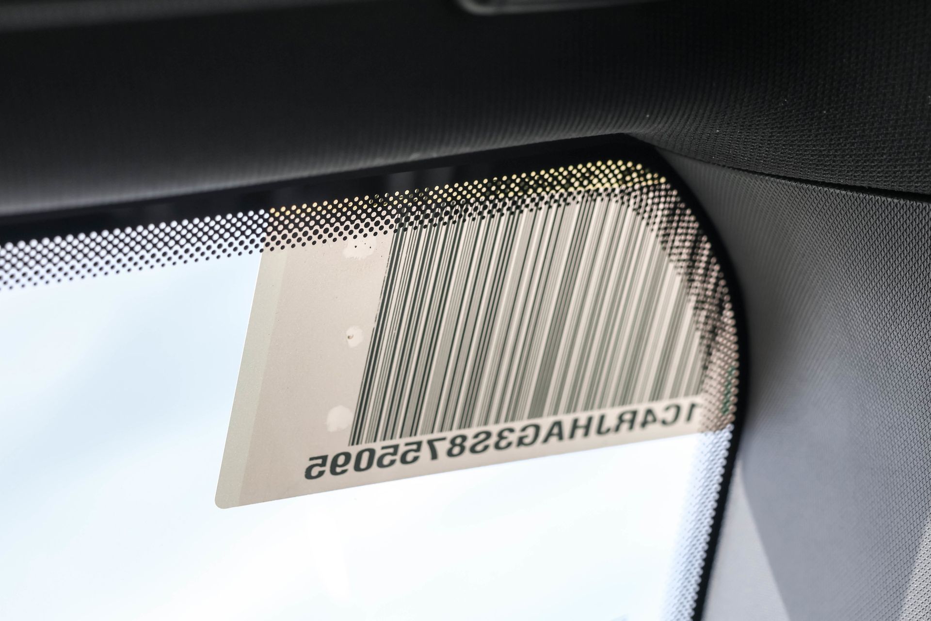 2025 JEEP GRAND CHEROKEE - Image 30