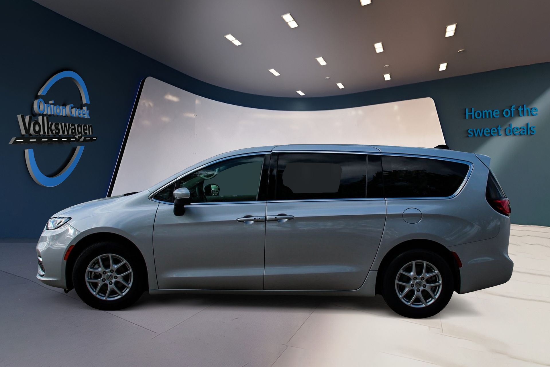 View vehicle photo 7