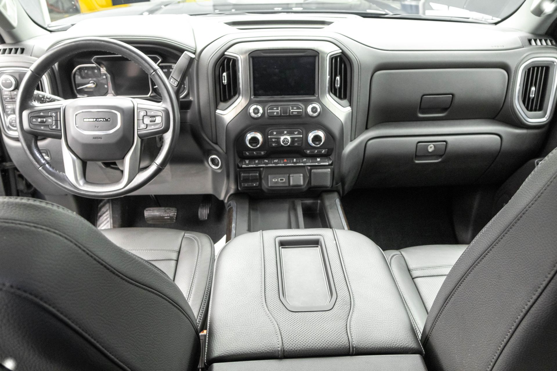 2020 GMC SIERRA - Image 32