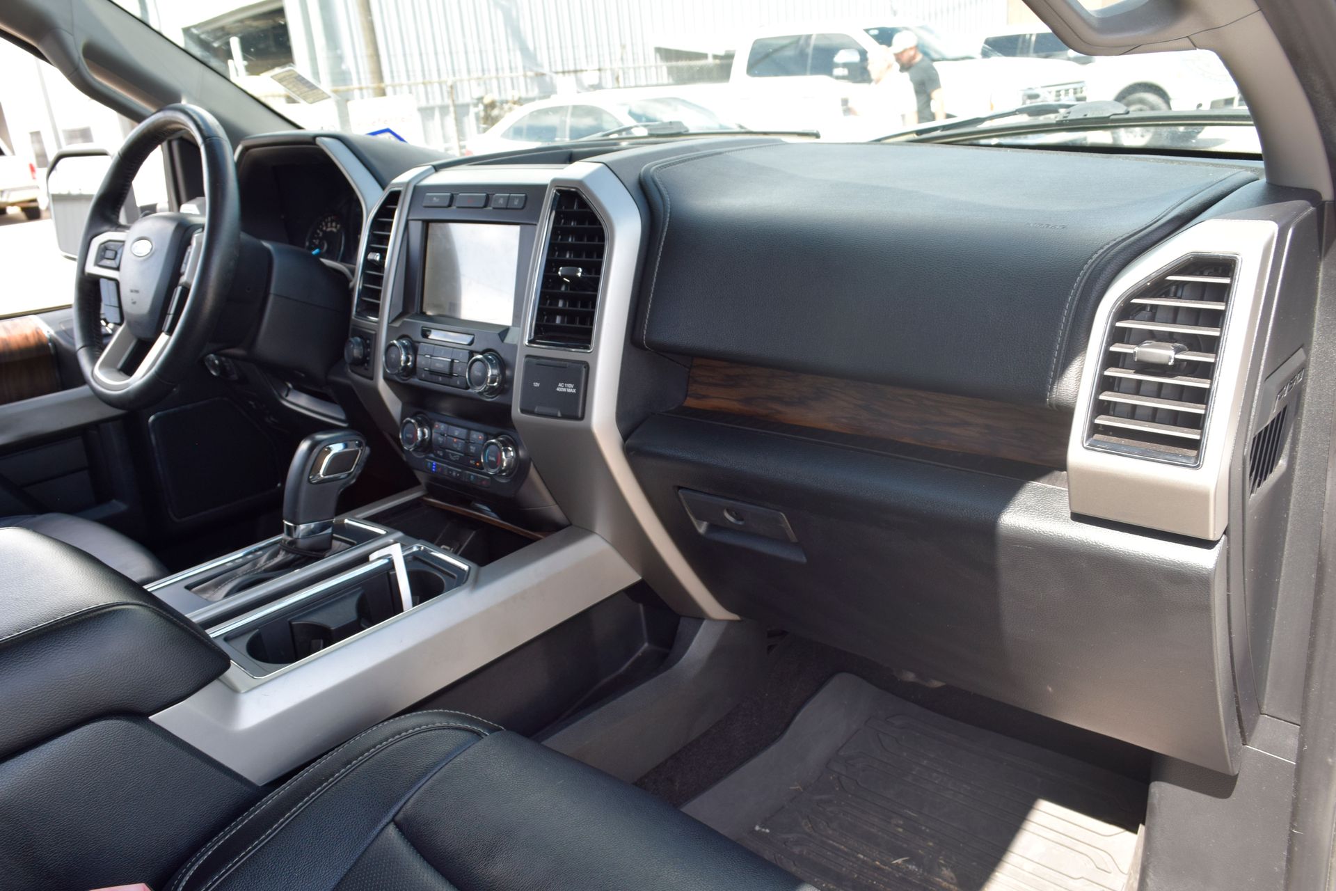 2020 Ford F-150 Lariat White at Community Kia