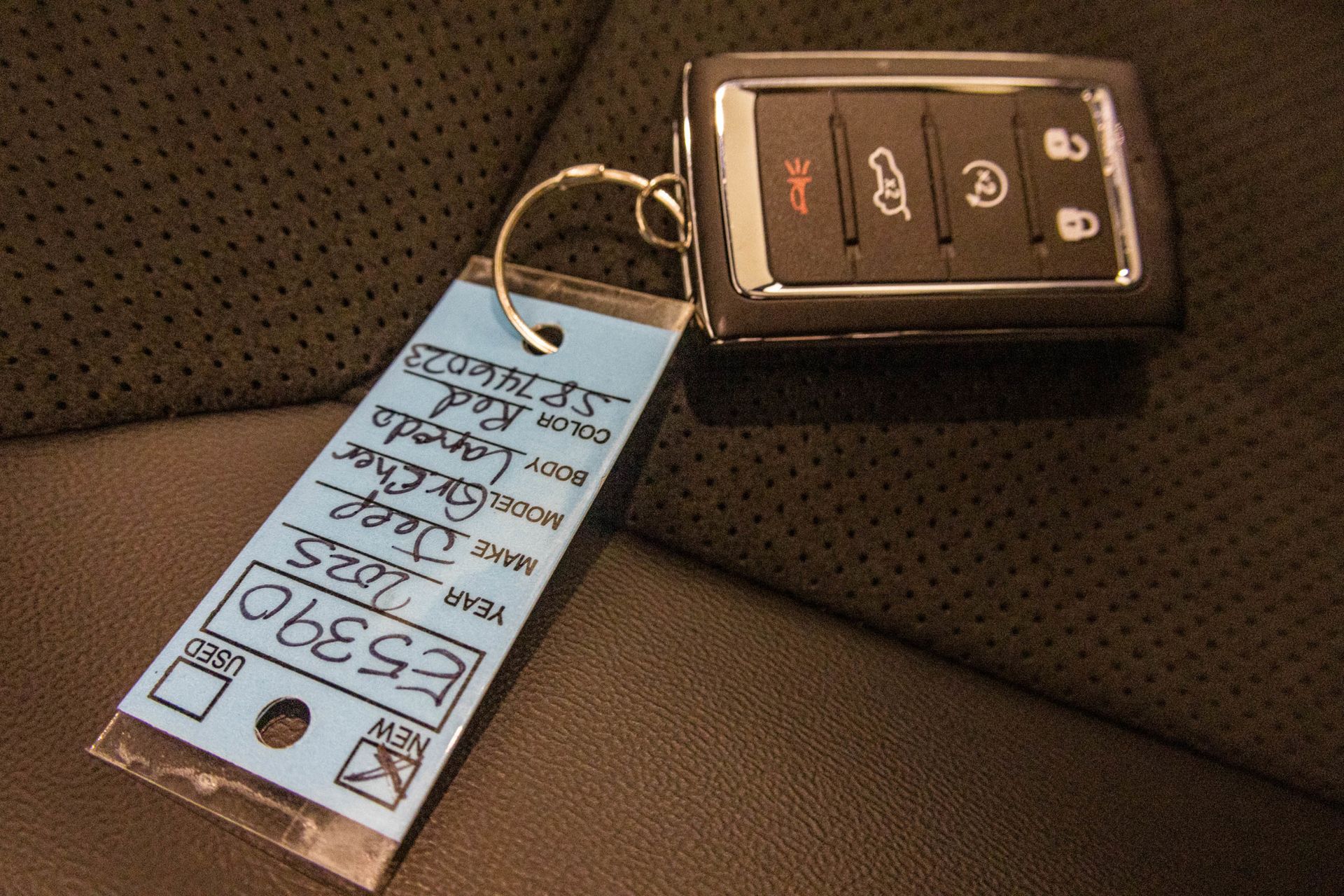 2025 JEEP GRAND CHEROKEE - Image 37