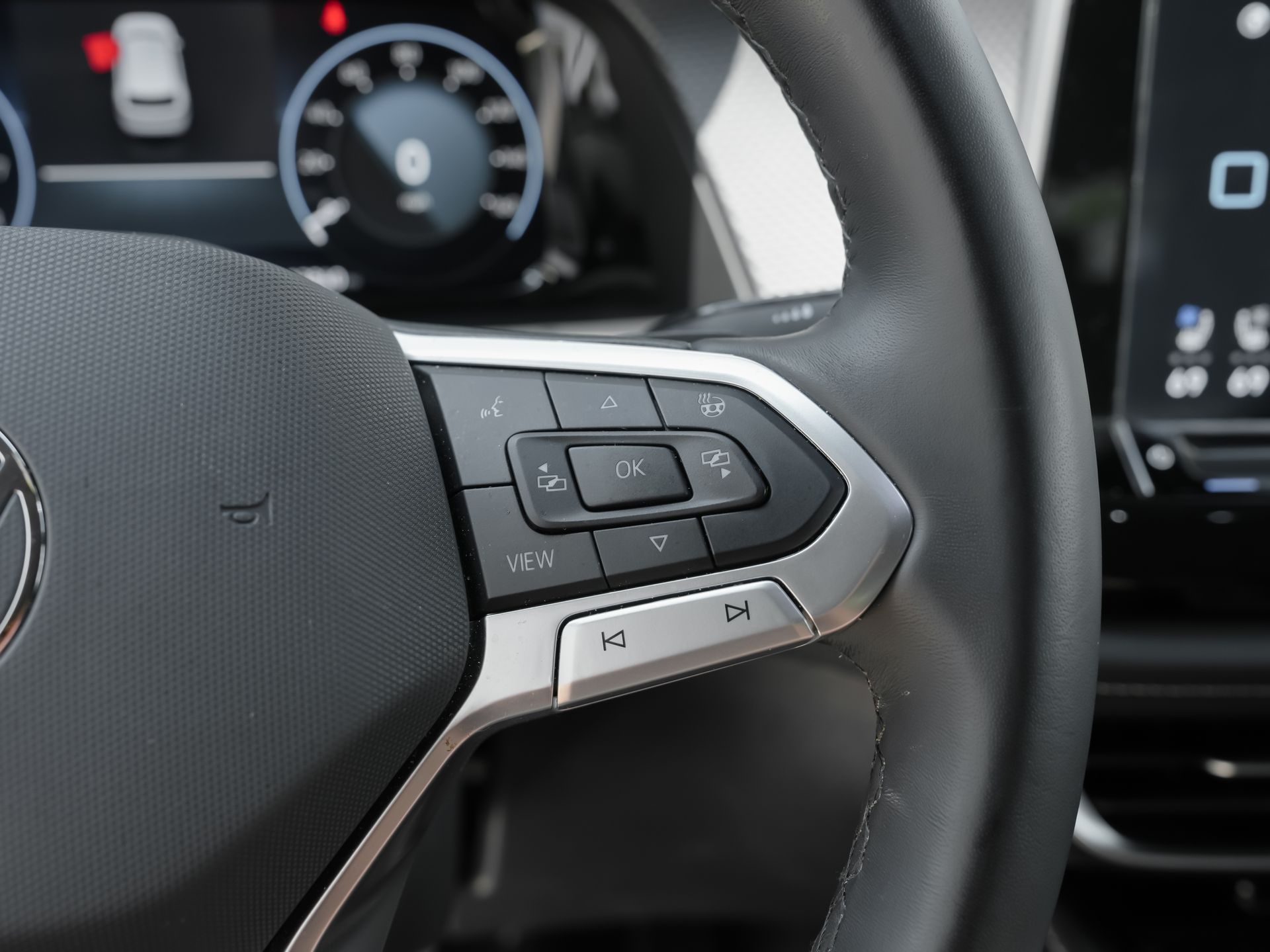 2025 Volkswagen Atlas Cross Sport SEL Premium R-LINE - Photo 22