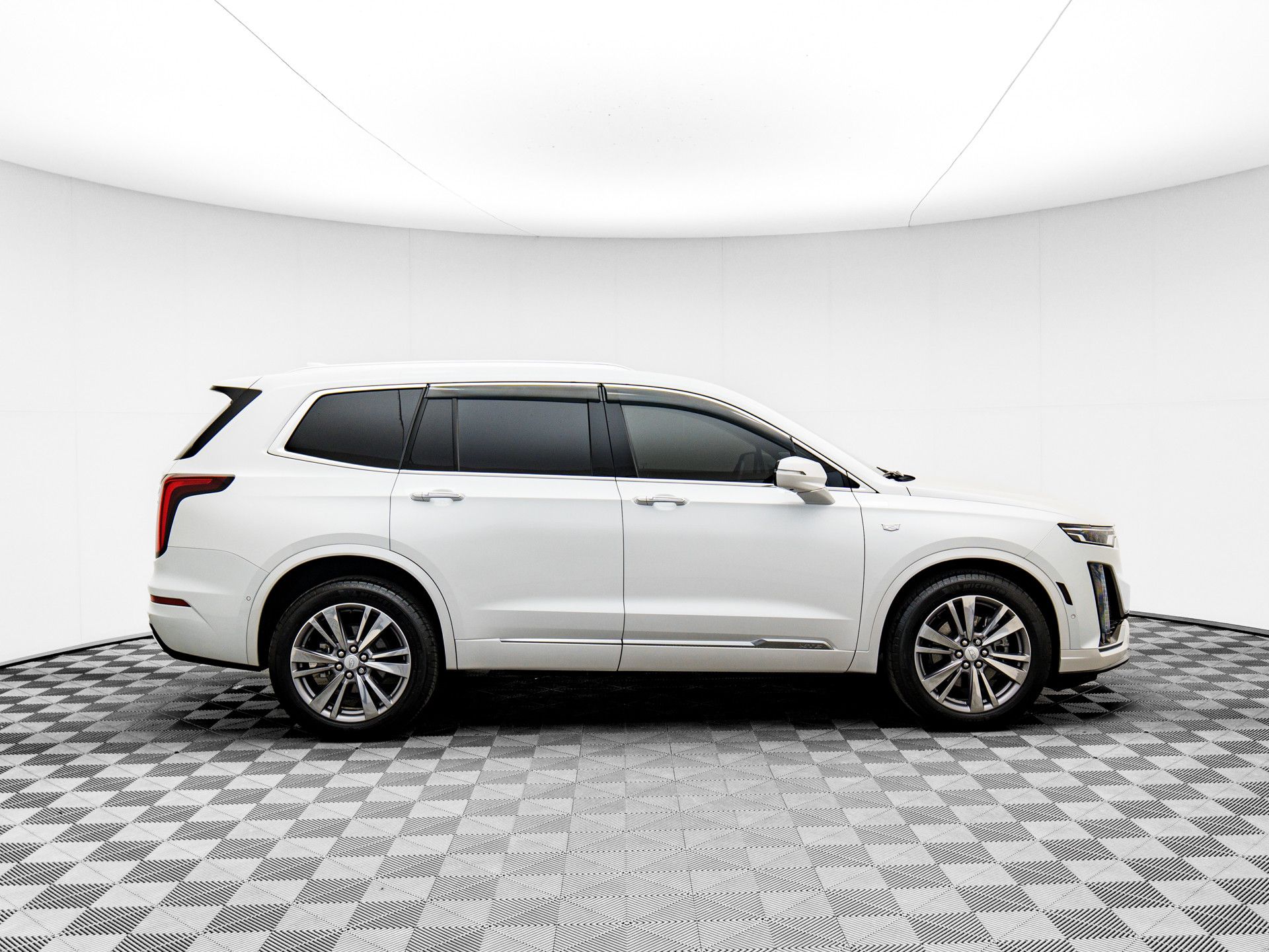 2024 Cadillac XT6 Premium Luxury photo