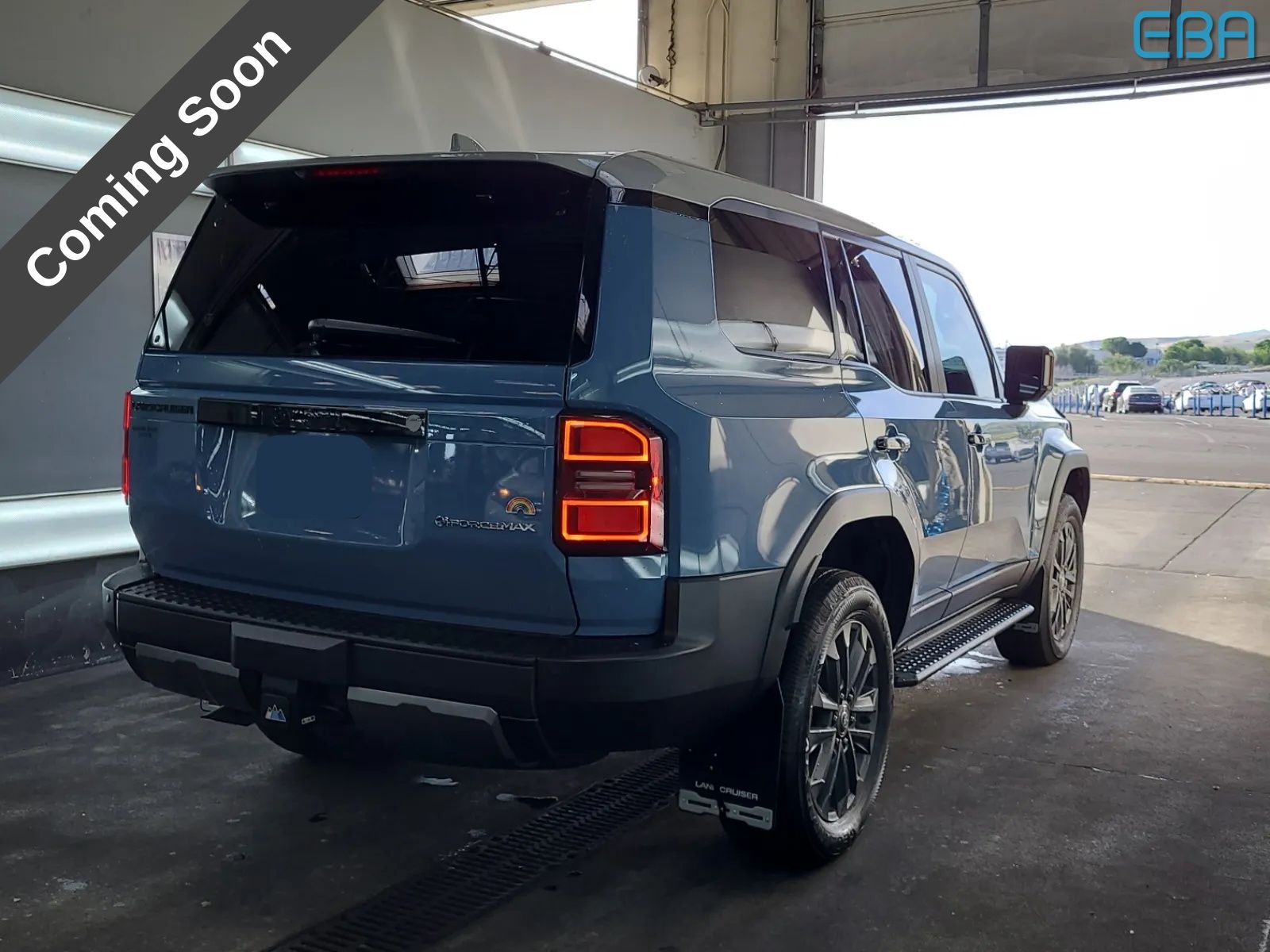 View vehicle photo 6