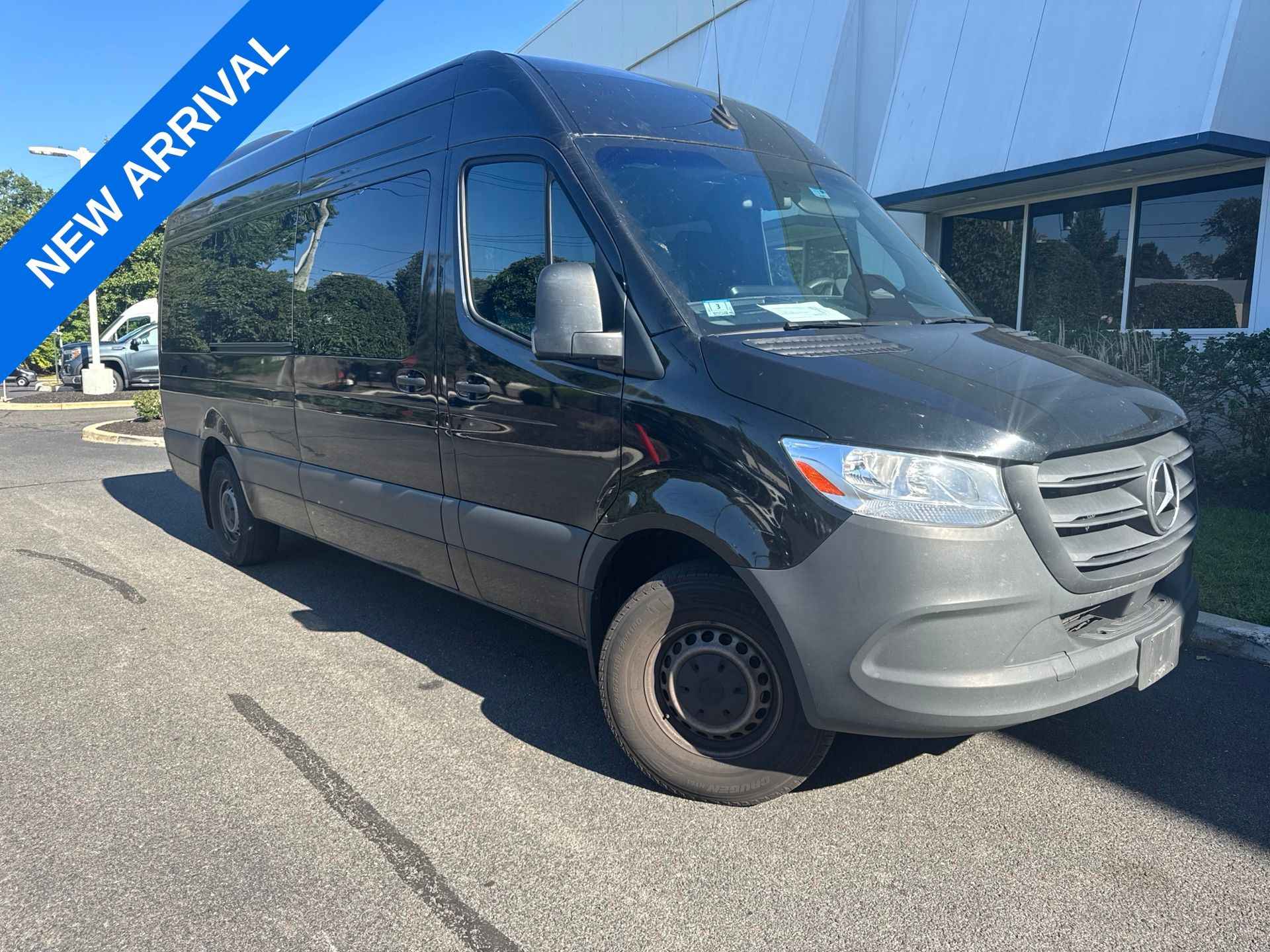 2025 Mercedes-Benz Sprinter 2500 Passenger 170 WB