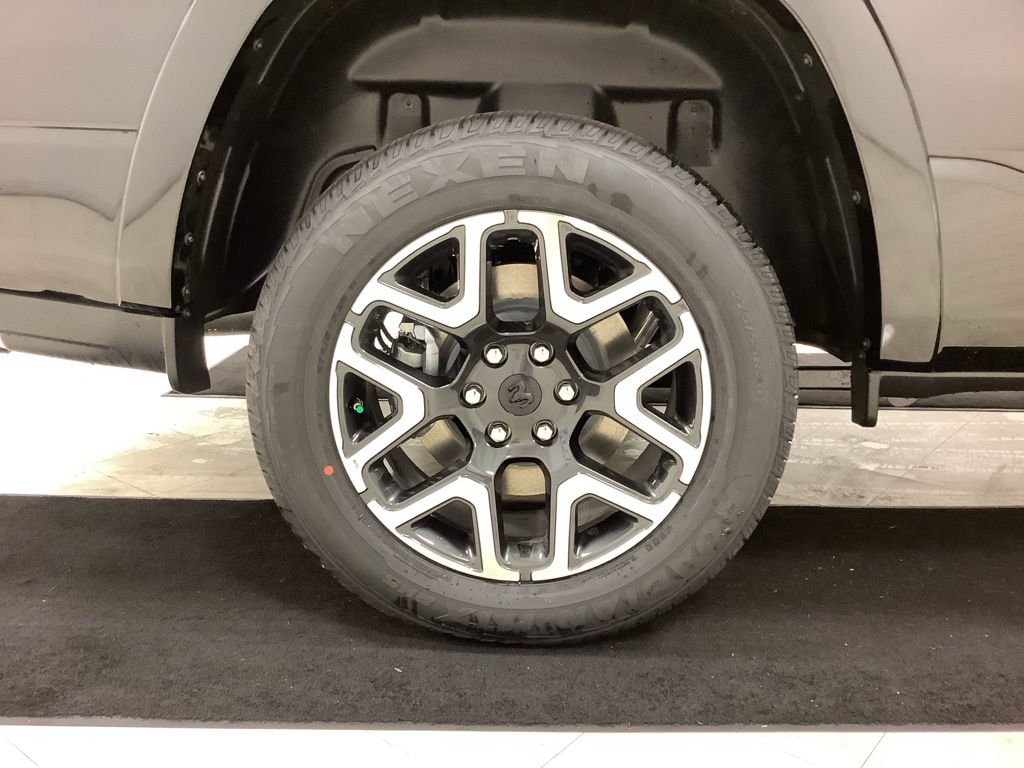 2025 RAM 1500 Laramie - Photo 24