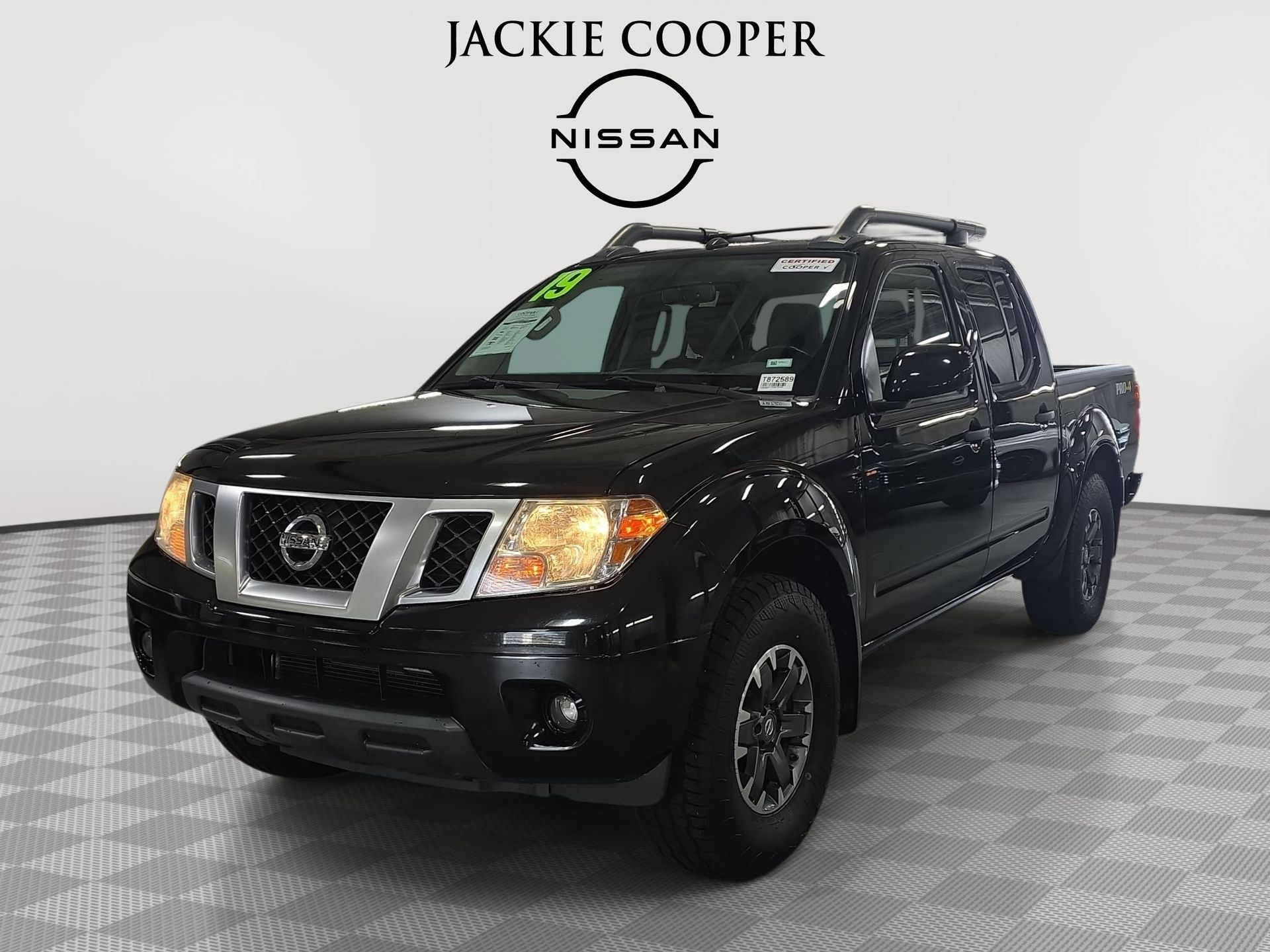 Gray (Magnetic Black Pearl) 2019 Nissan Frontier Pickup Truck Four-Wheel Drive 5-Speed Automatic Overdrive