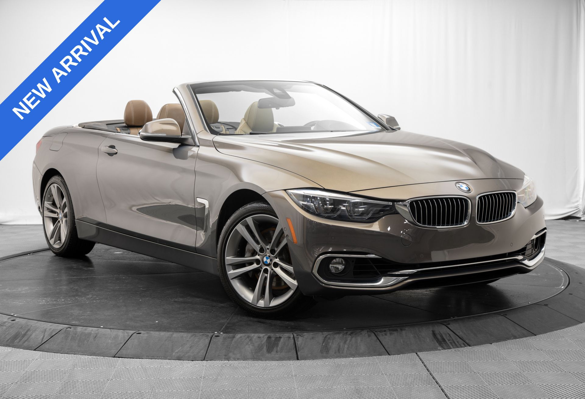 Champagne Quartz Metallic 2018 BMW 4 Series Convertible All-Wheel Drive 8-Speed Automatic